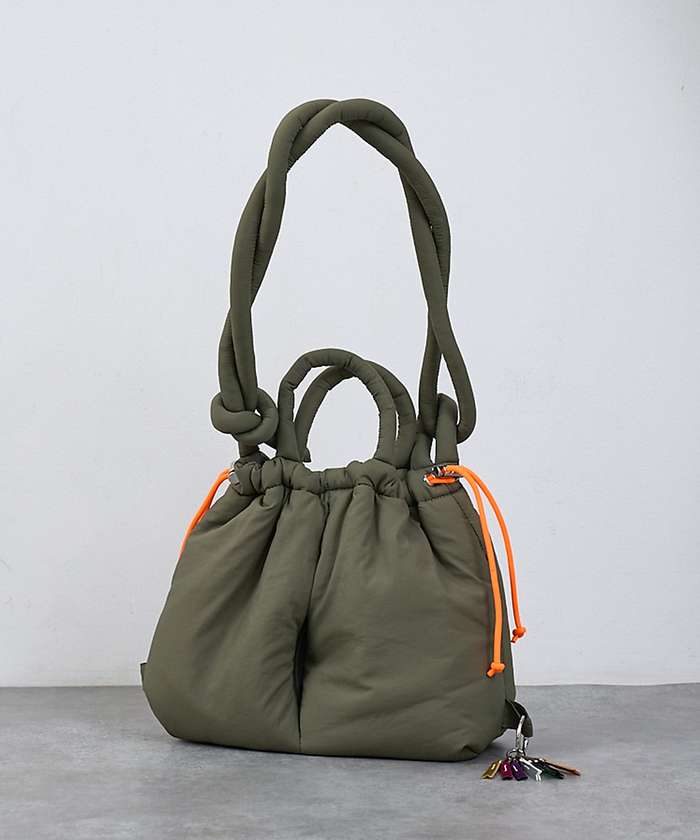 ノミネ NOMINE 【cheek】puff kinchaku 2WAY tote 巾着 ショルダーバ （グレー） グレー