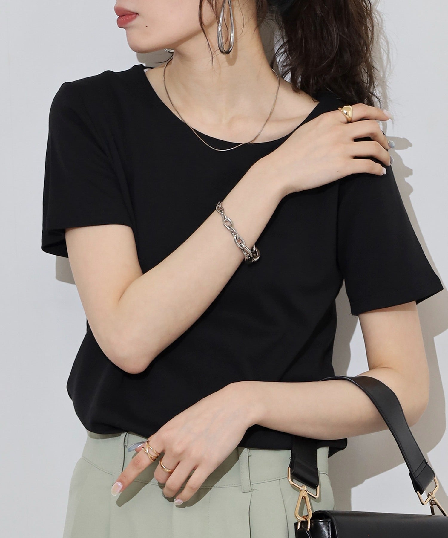 アットワン atONE ダブルフロント半袖Tシャツ （Uネック ブラック） Uネックブラック