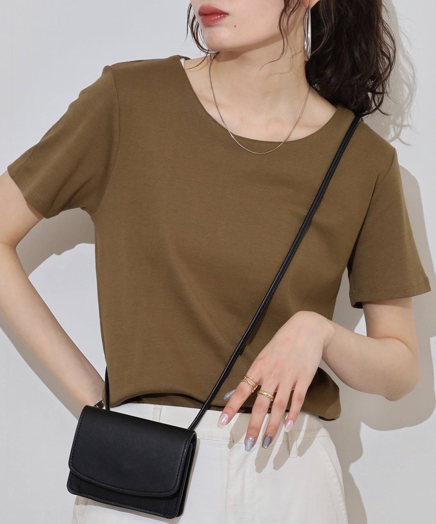 アットワン atONE ダブルフロント半袖Tシャツ （Uネック カーキ） Uネックカーキ
