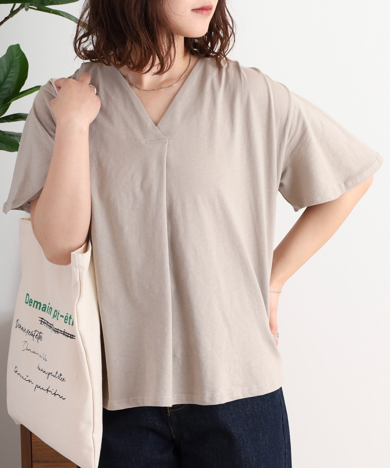 アットワン atONE ブラウス風タックスキッパー半袖Tシャツ （グレーベージュ） グレーベージュ