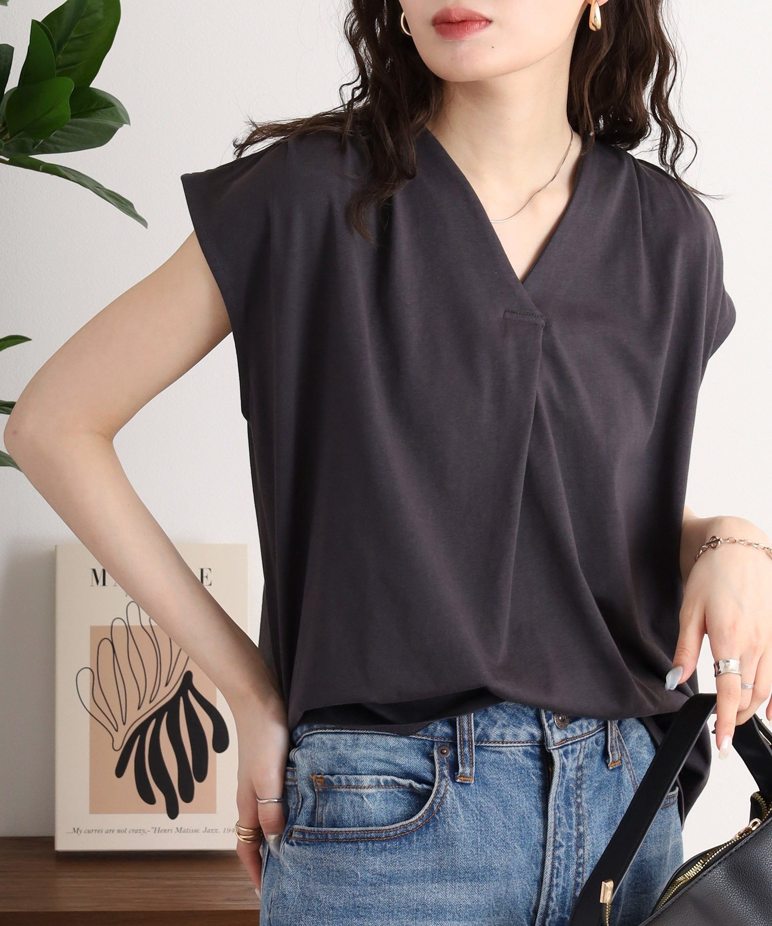 アットワン atONE ブラウス風タックスキッパー フレンチ袖Tシャツ （チャコールグレー） チャコールグレー