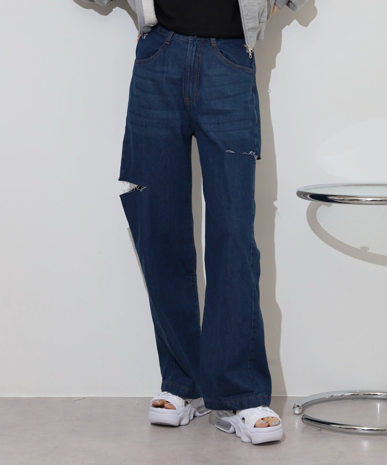 アットワン atONE デニムダメージストレートパンツ （ネイビー） ネイビー