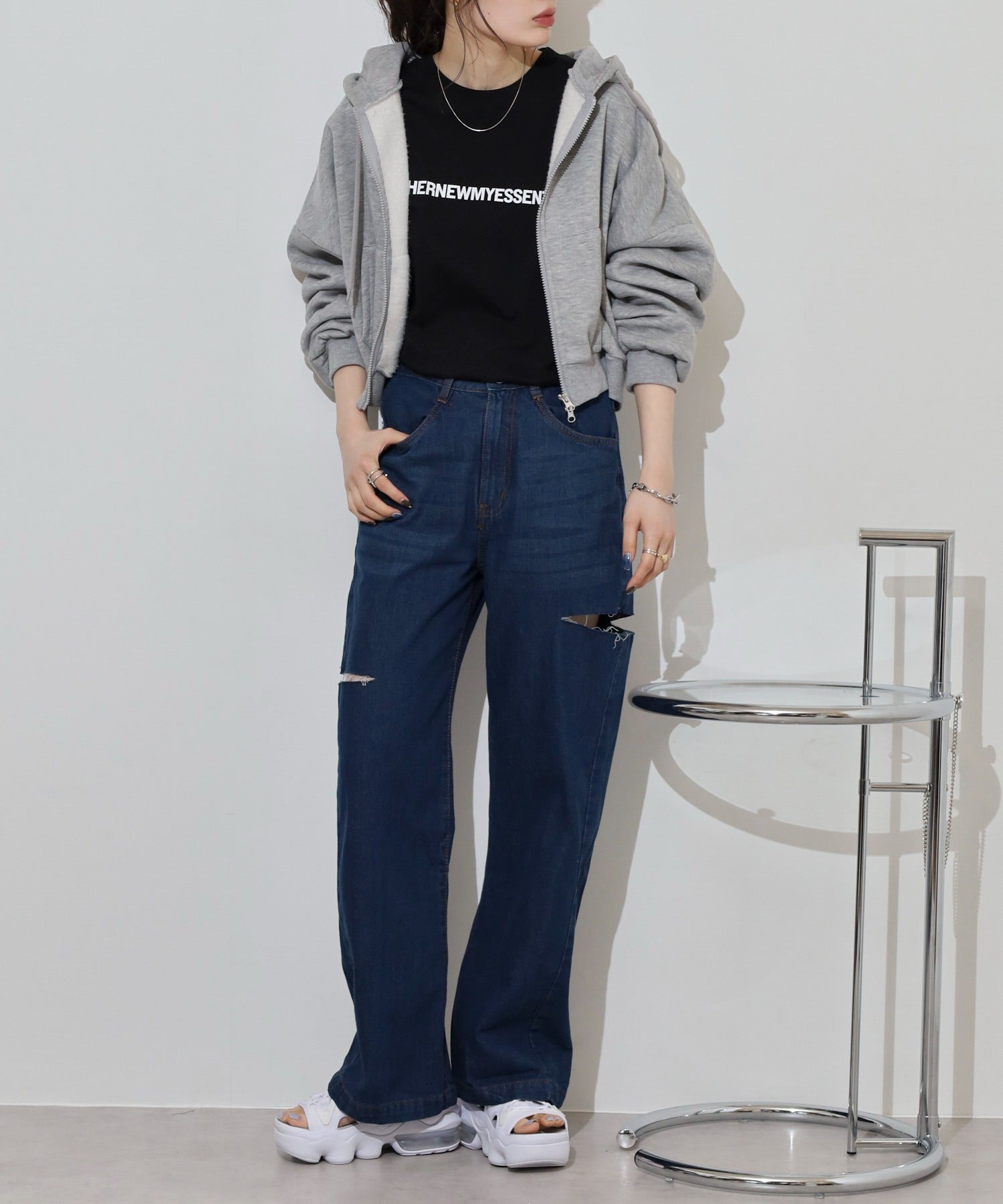 アットワン atONE デニムダメージストレートパンツ （ネイビー） ネイビー