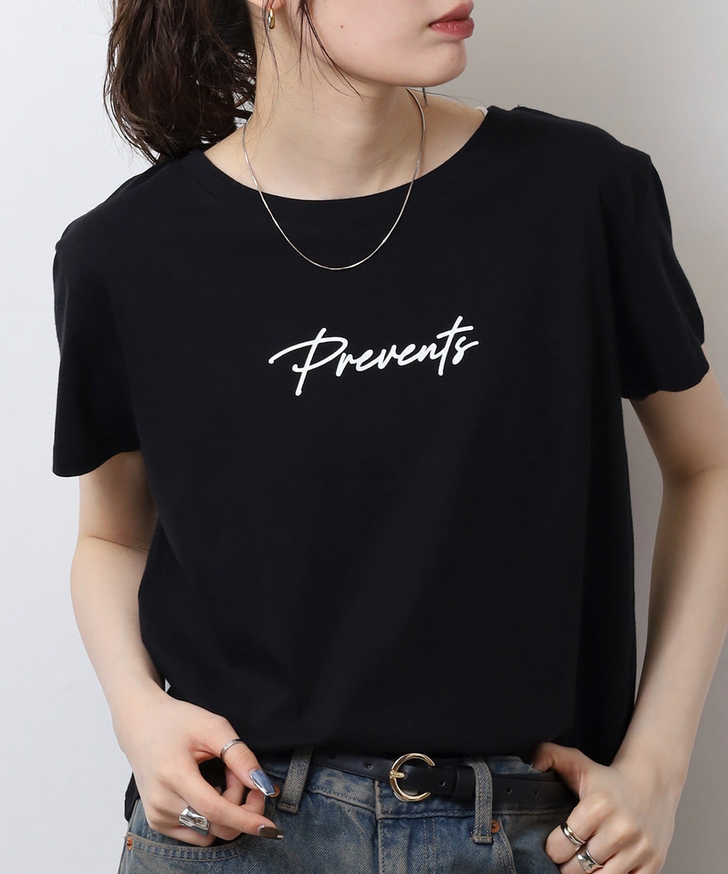 アットワン atONE オーバーサイズシルエットショート丈ロゴプリントTシャツ （ブラック1） ブラック1