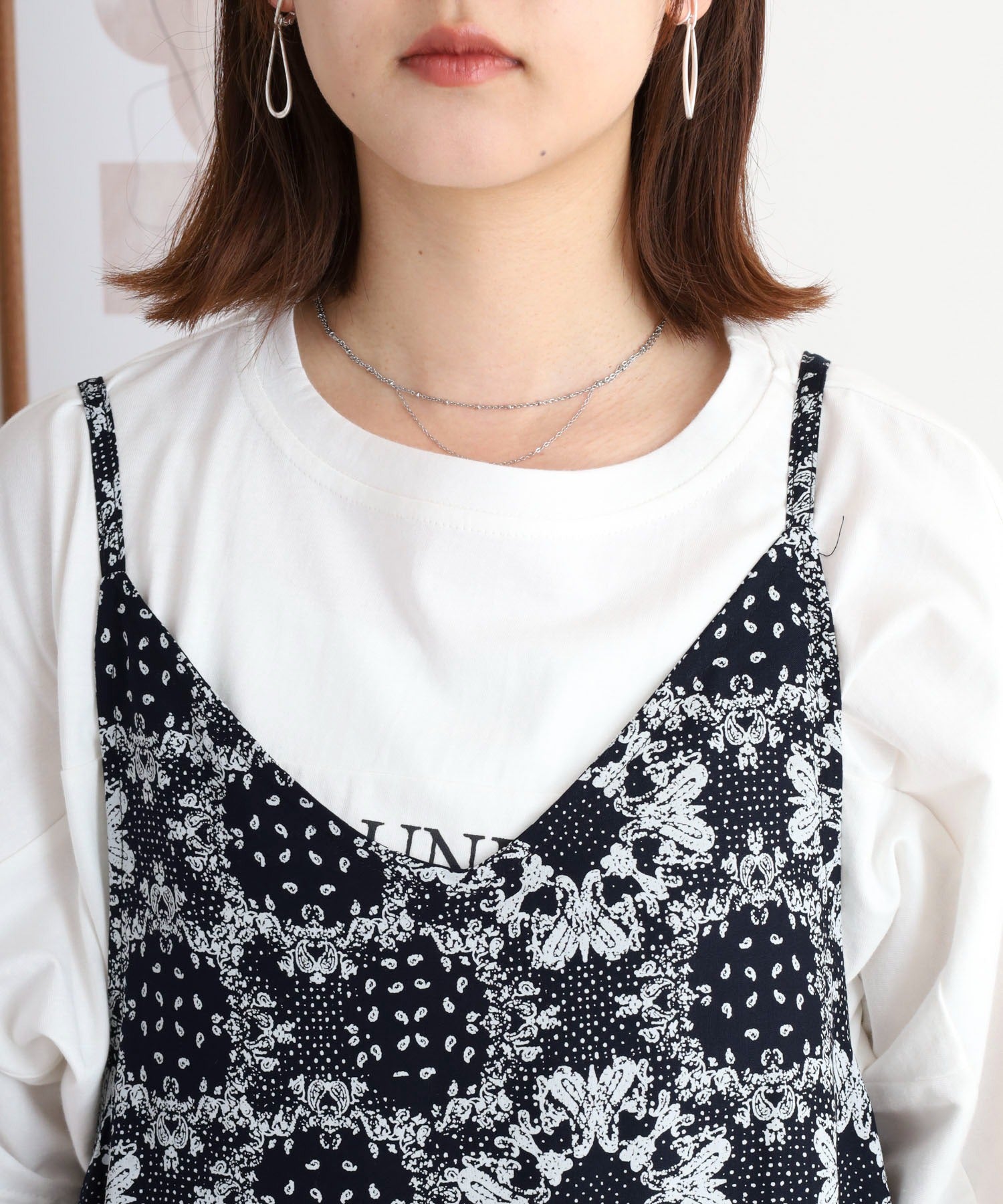 アットワン atONE レーヨンキャミOP＋小花柄天竺Tシャツアンサンブル （ネイビー） ネイビー