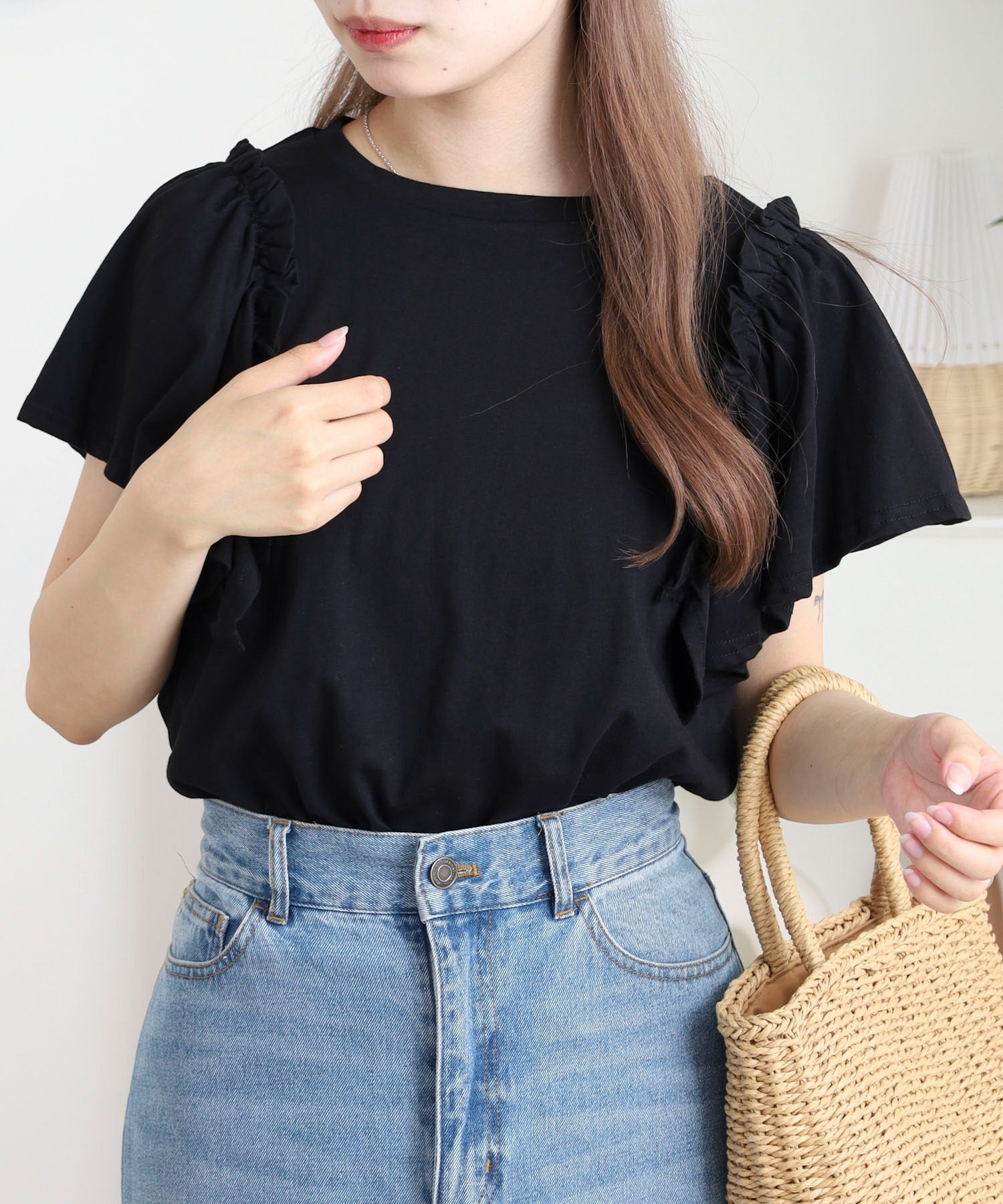 アットワン atONE ショルダーフリルフレンチスリーブTシャツ （ブラック） ブラック