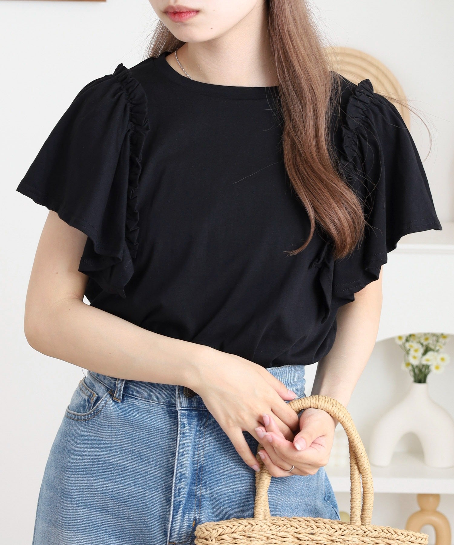 アットワン atONE ショルダーフリルフレンチスリーブTシャツ （ブラック） ブラック