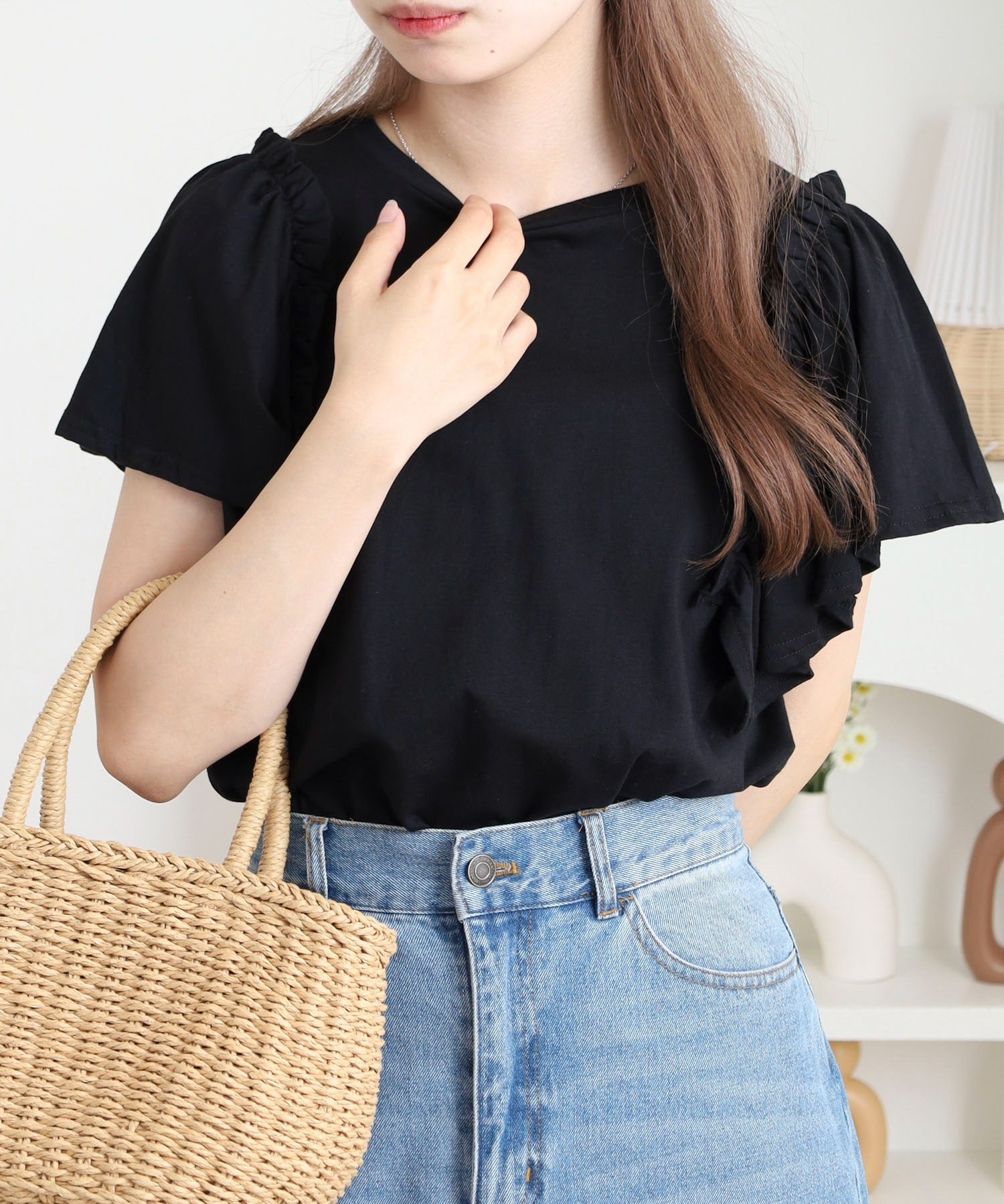 アットワン atONE ショルダーフリルフレンチスリーブTシャツ （ブラック） ブラック