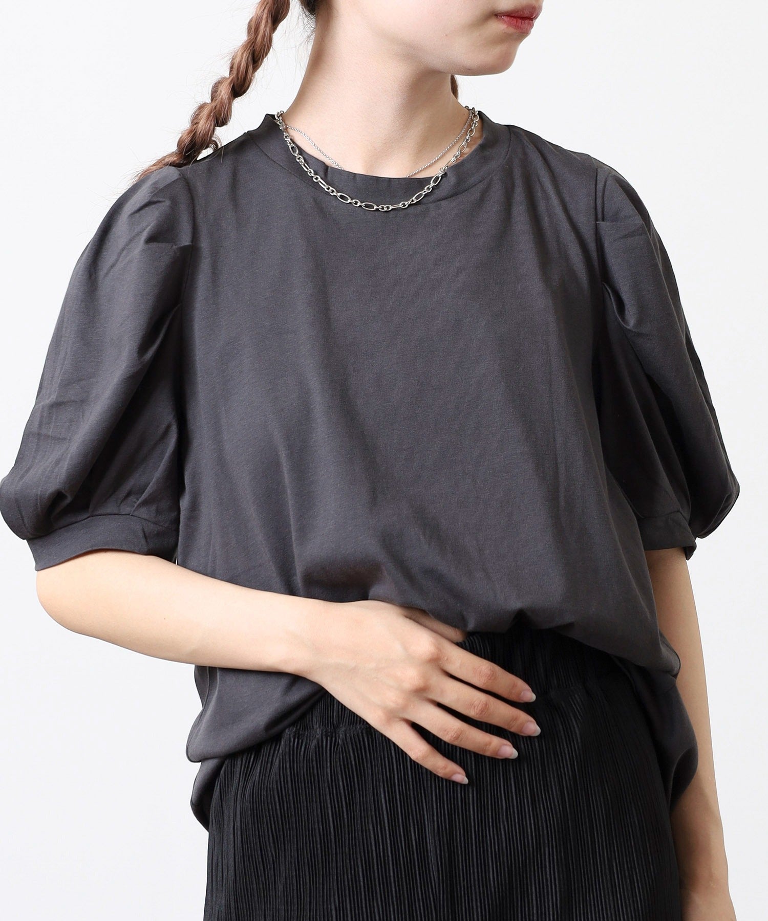 アットワン atONE ラウンドネックパフスリーブ半袖Tシャツ （チャコールグレー） チャコールグレー