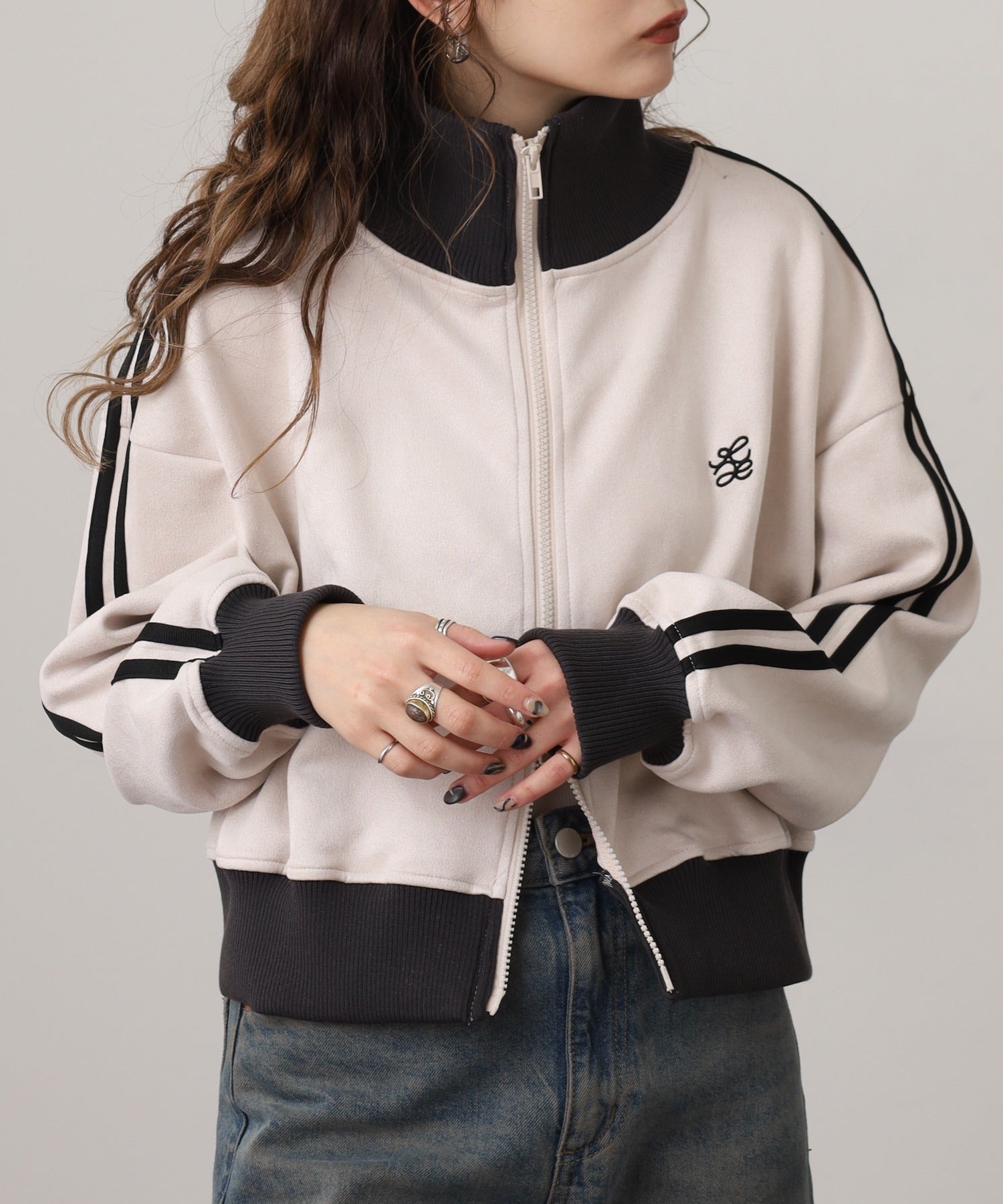 アットワン atONE スエードポンチクロップドトラックジャケット （アイボリー×スミクロ） アイボリー×スミクロ