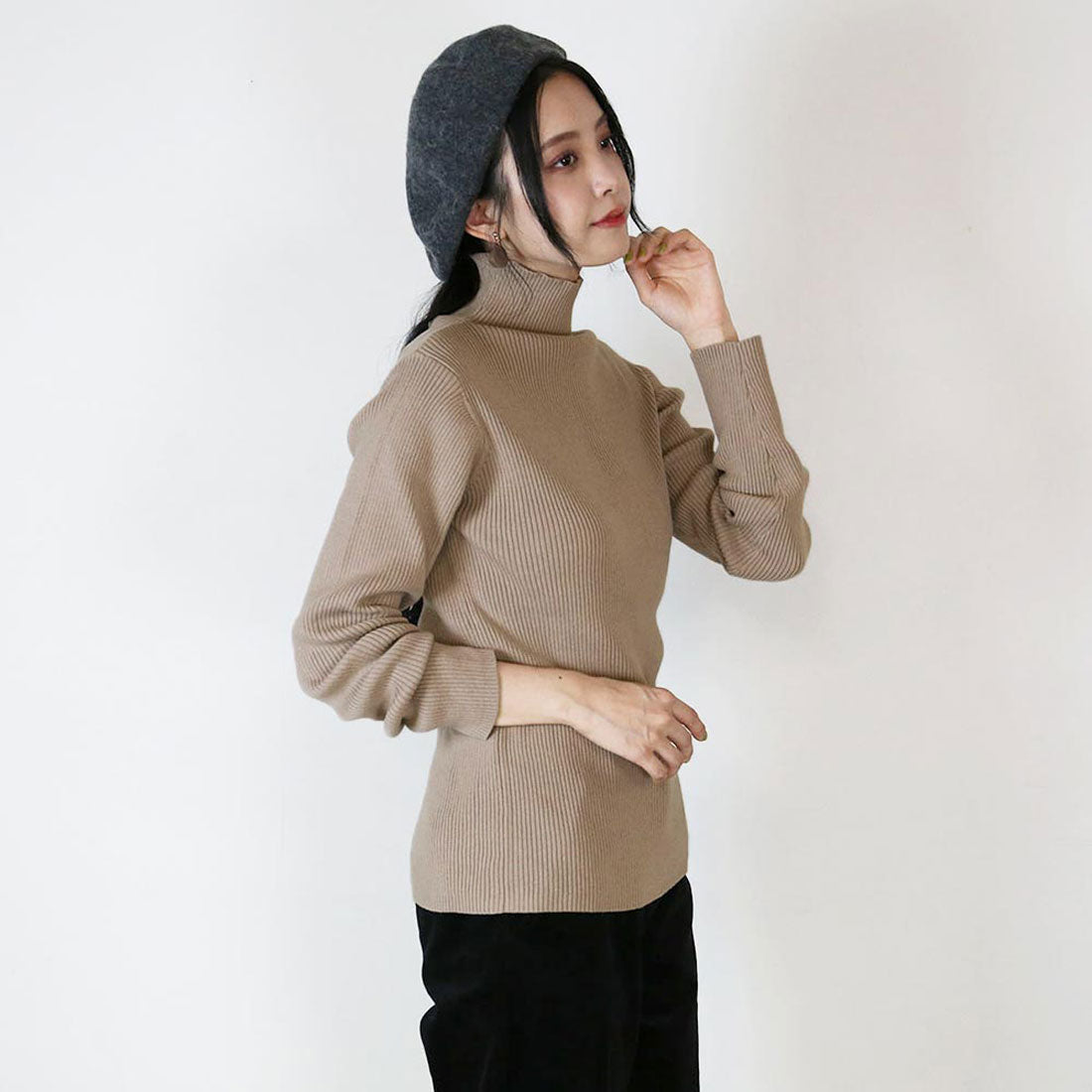 アットワン atONE タートルネックリブニット,グレーベージュ