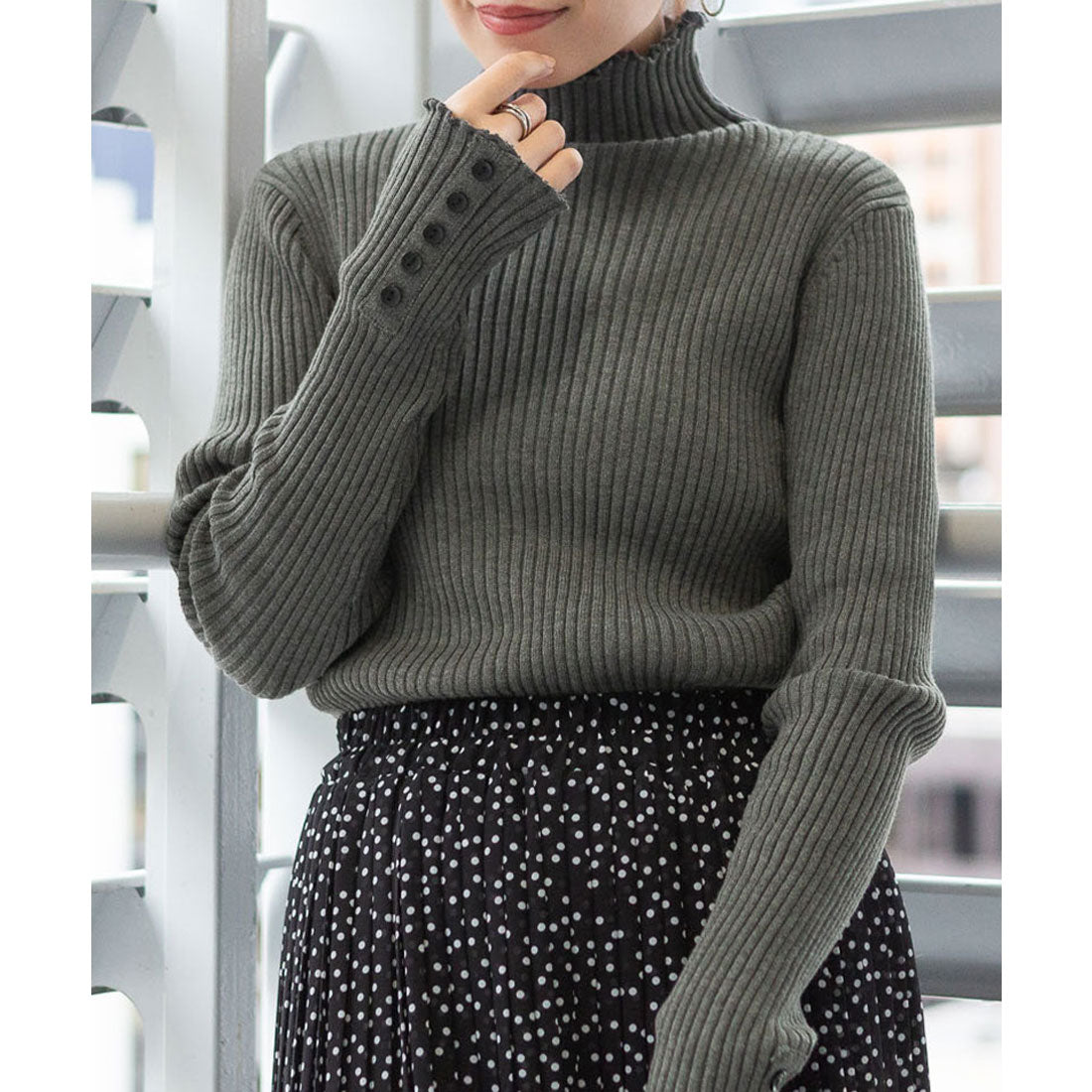 アットワン atONE メロウ襟タートルネックリブニット （杢グレー） 杢グレー