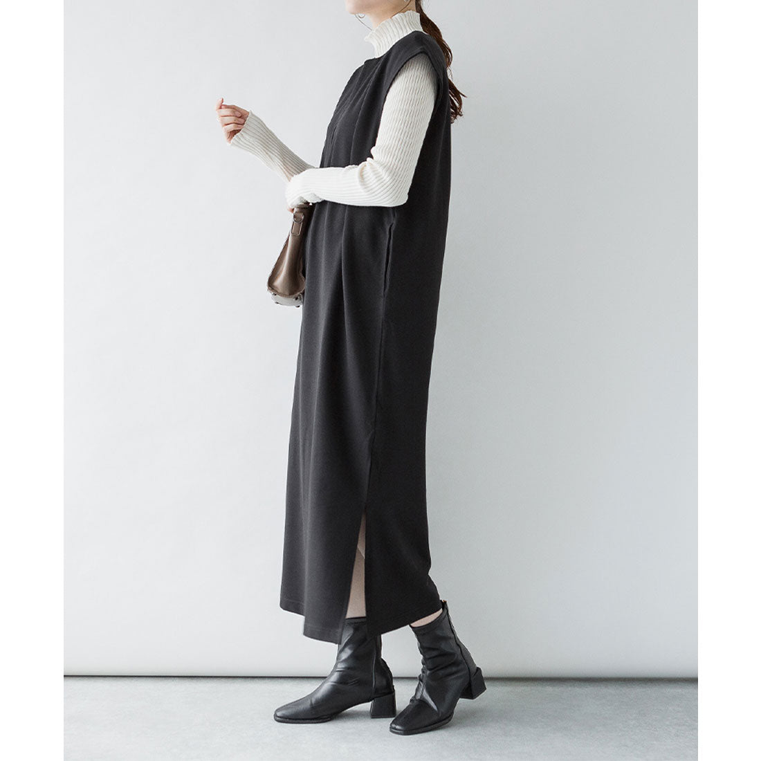 アットワン atONE キーネックロングワンピース