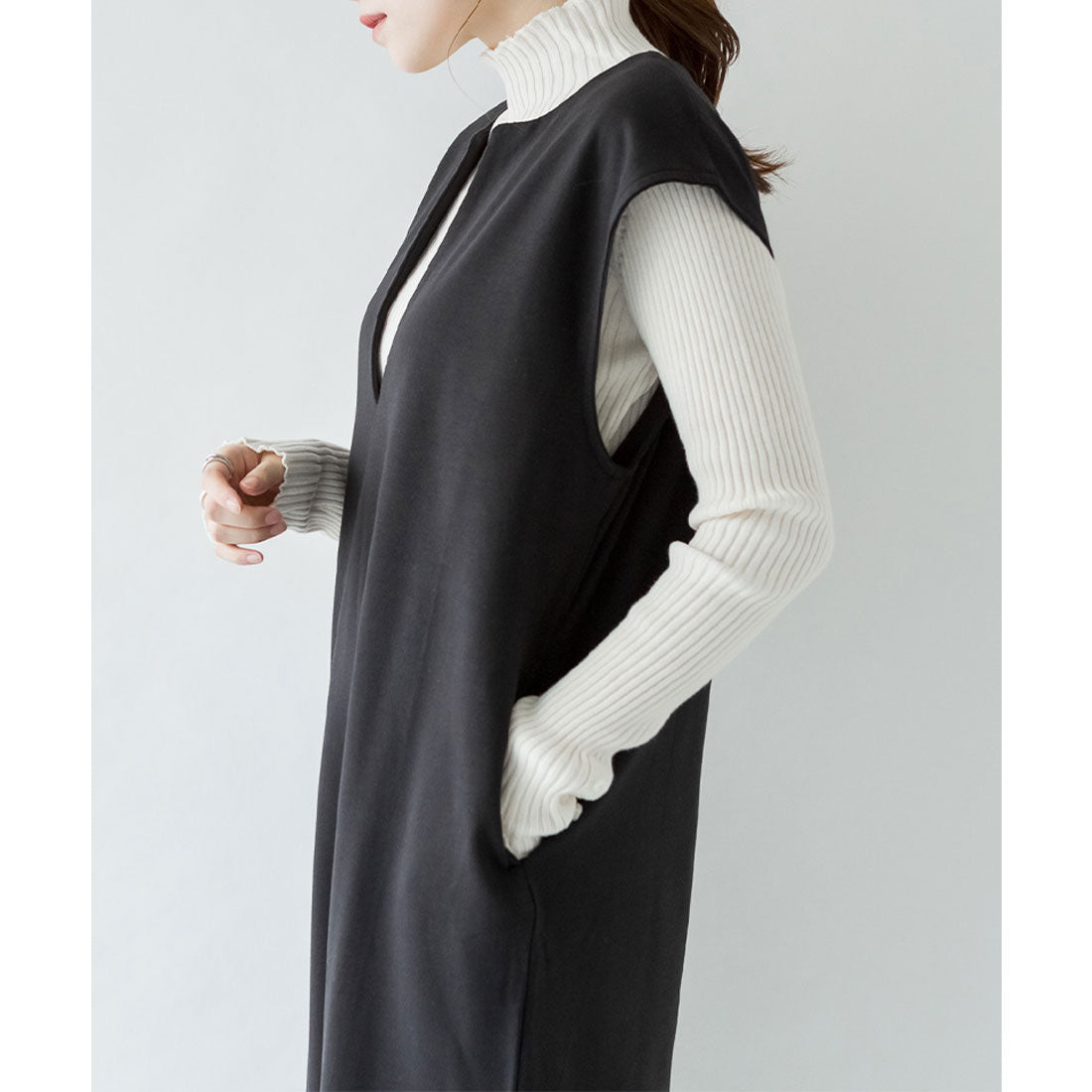 アットワン atONE キーネックロングワンピース