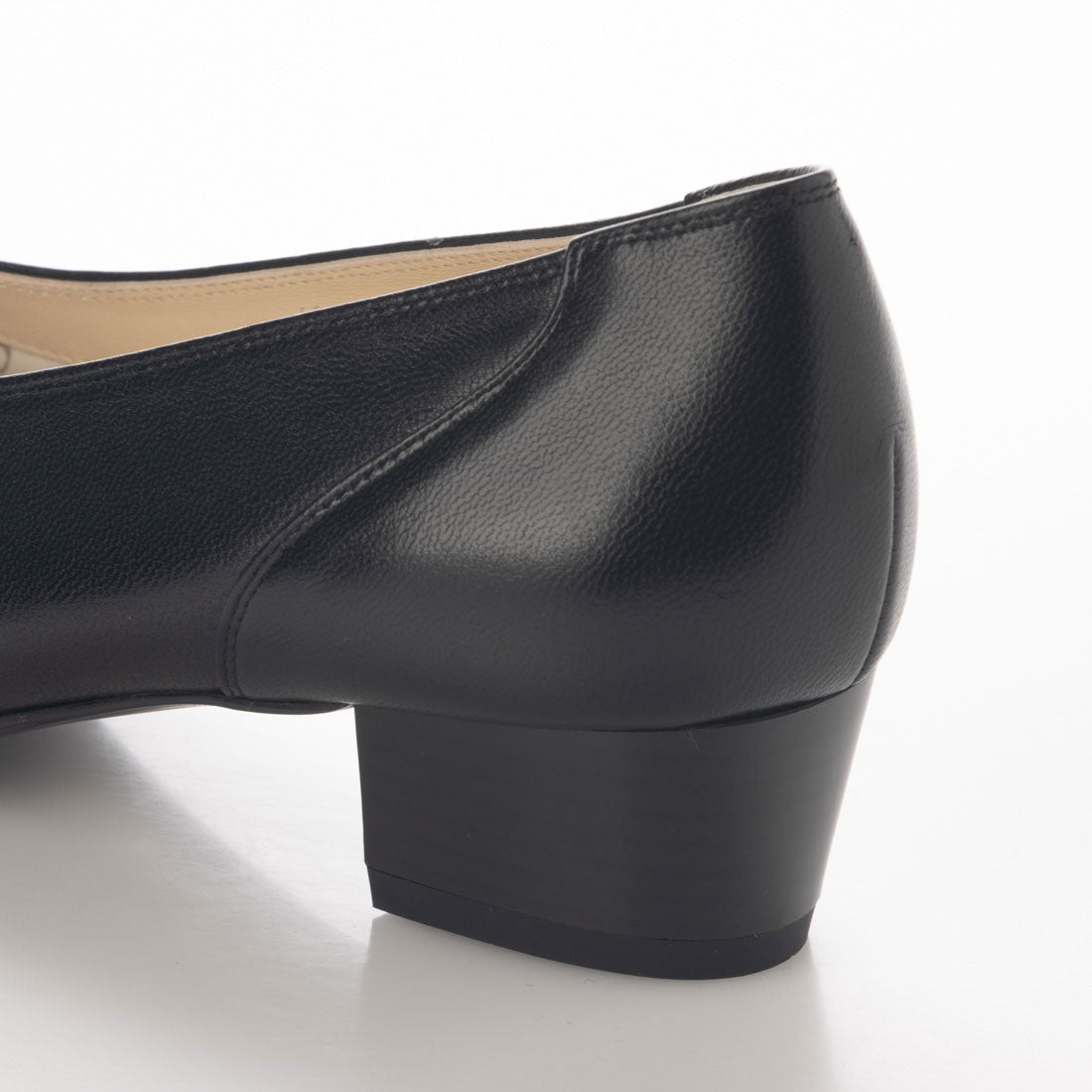 Atelier [4E Rainproof] Basic Pumps