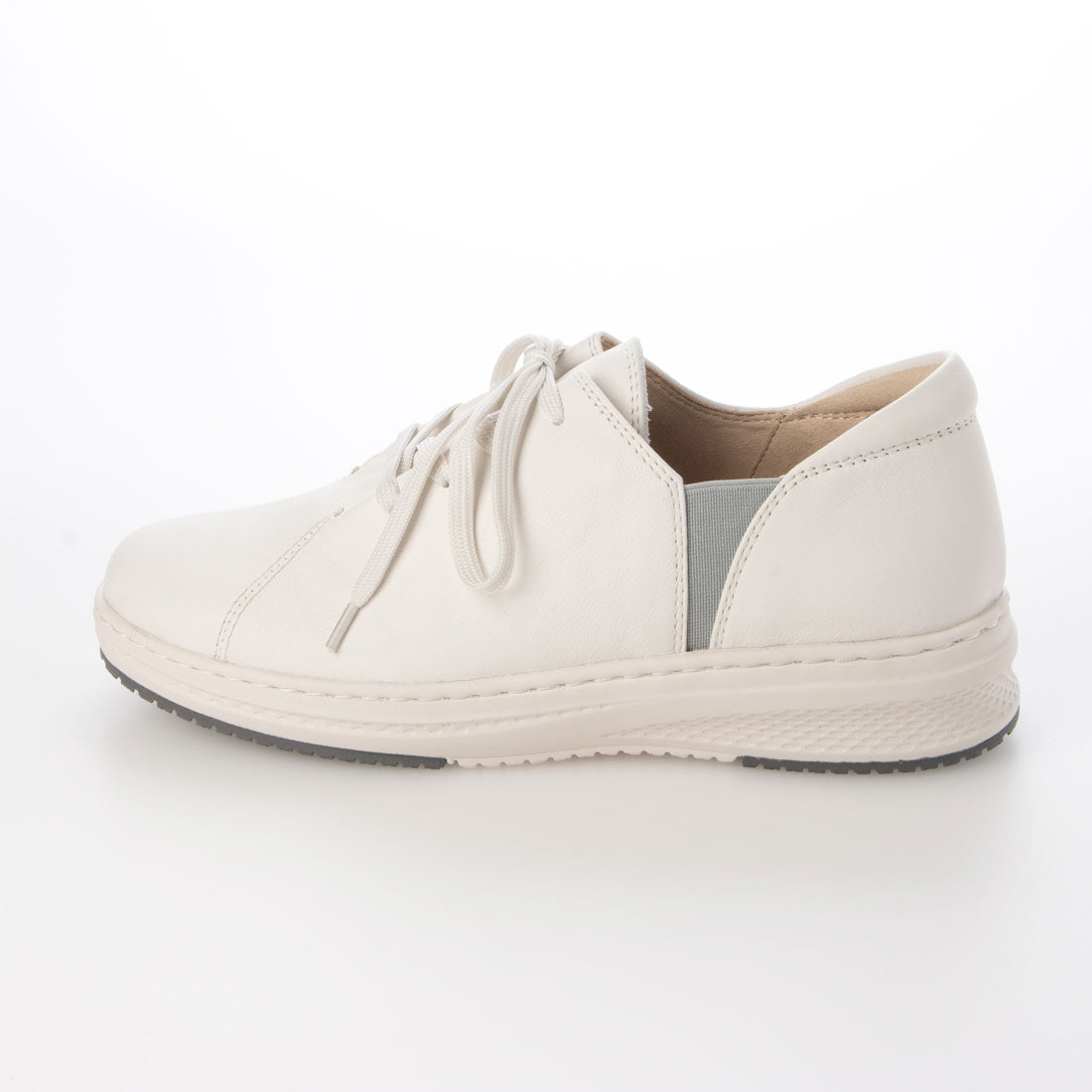 アトリエ Atelier 【3E】【レイン対応】レザースニーカー （ホワイト） ホワイト