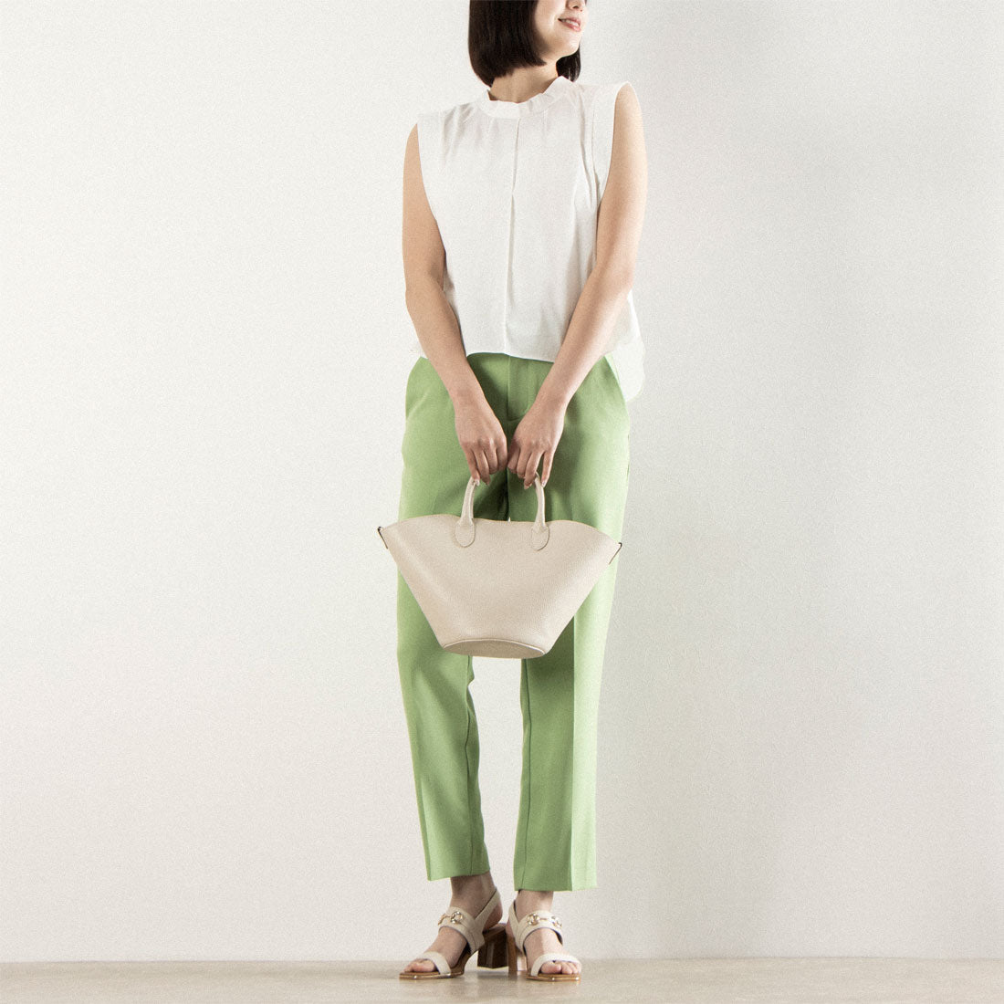 [MADE IN ITALY] AULENTTI Leather BUCKET BAG