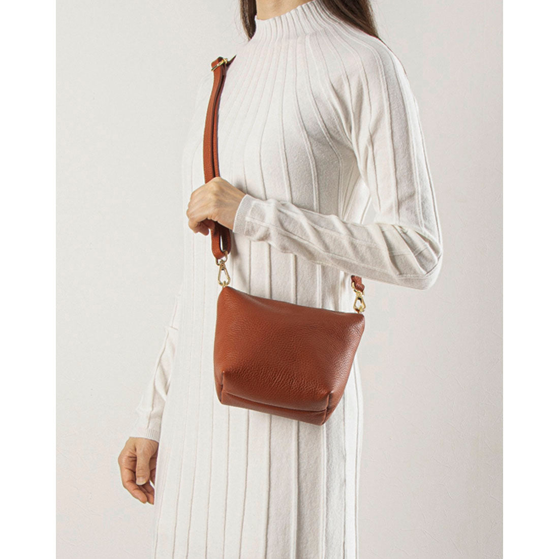 【MADE IN ITALY】AULENTTI Multiway Shoulder Bag with Pouch