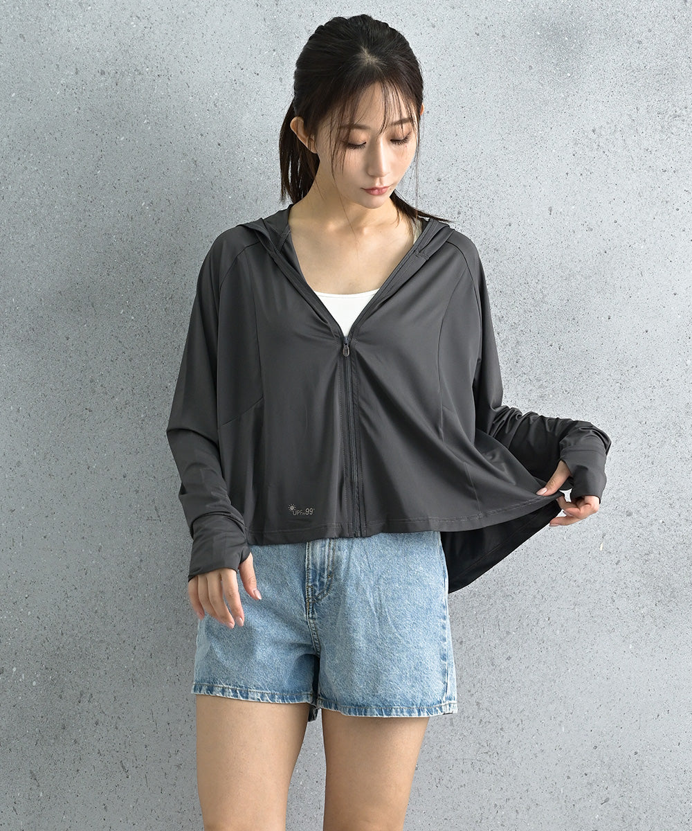 アウニイ auni ラッシュガード レディース 日焼け止め UVカット UPF50+ 長袖 ショート丈 パーカー 体型カバー ポンチョ風 つば付き 指穴付き 顔保護 接触冷感 薄手 アウトドア J20031 （チャコール） チャコール