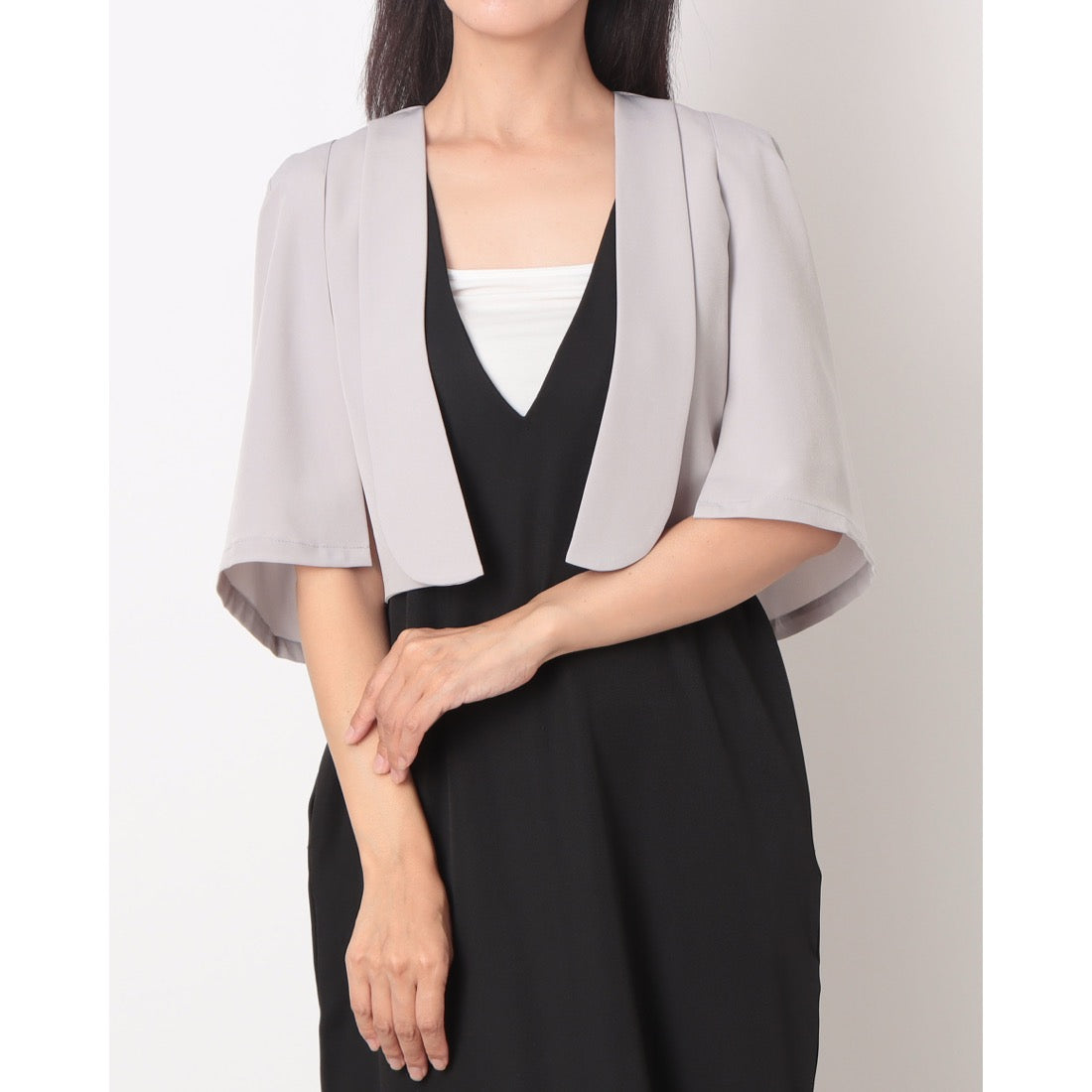アウニイ auni 結婚式 ノーカラージャケット レディース パーティー ボレロ ジャケット マント 袖口 フォーマル ジャレロ カーディガン 羽織り 体型カバー kan709 （グレー） グレー