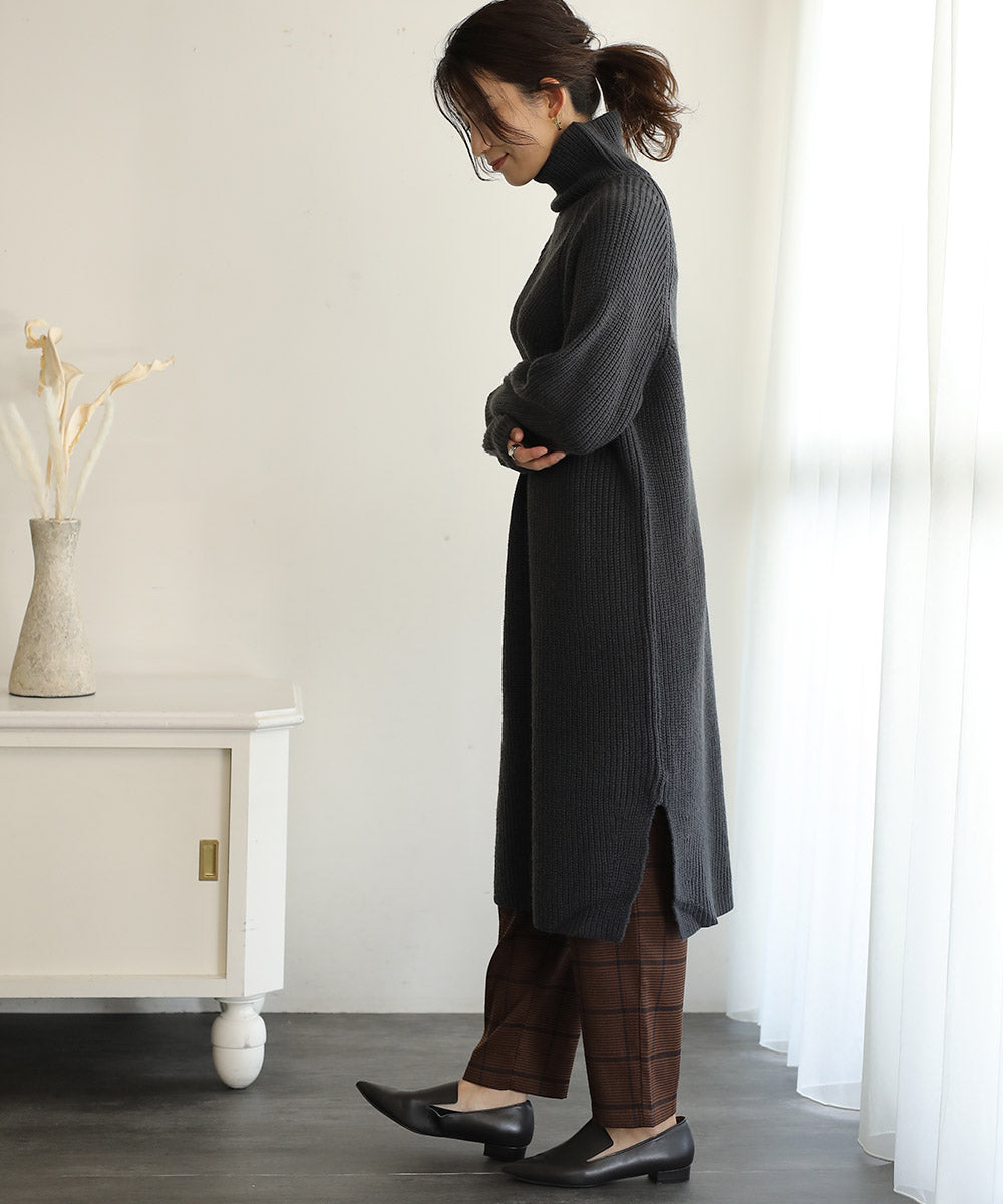 Bou Jeloud Bangladeshi made ribbed high-neck design dress
