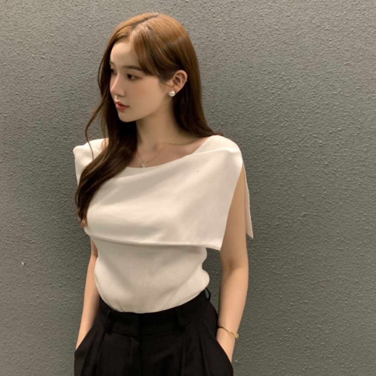 Belle Cie Belle Cie Knit Sleeveless Cape Collar Top Elegant Spring Autumn Women's Korean Fashion Ceremony Event Office Off-Shoulder Cute