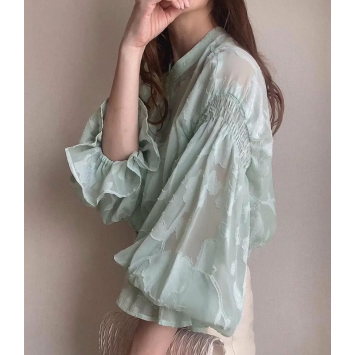 ベルシー Belle Cie シアーブラウス シアートップス ジャガード ボリューム袖 透け感 レディース 韓国ファッション フェミニン きれいめ オフィス 卒業式 入学式 春秋 （ホワイト） ホワイト