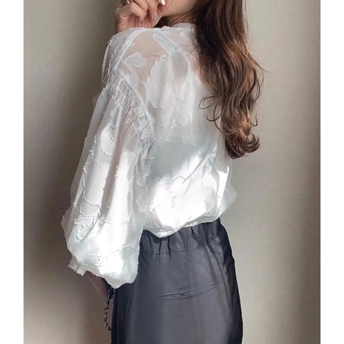 ベルシー Belle Cie シアーブラウス シアートップス ジャガード ボリューム袖 透け感 レディース 韓国ファッション フェミニン きれいめ オフィス 卒業式 入学式 春秋 （ホワイト） ホワイト