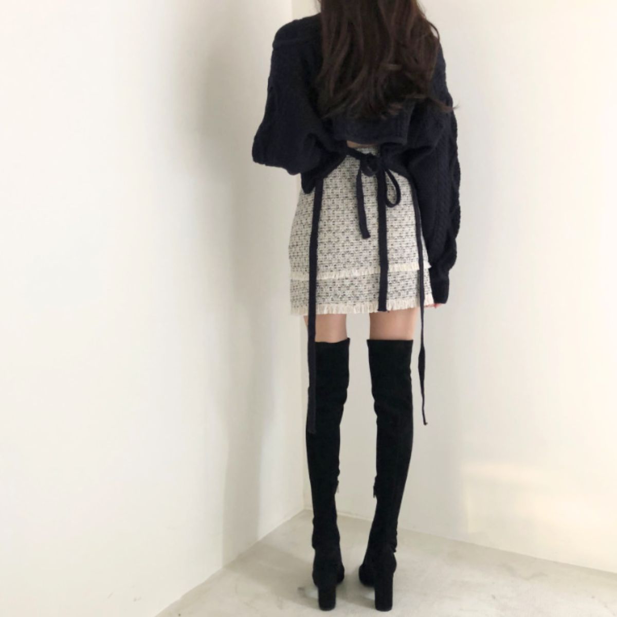 ベルシー Belle Cie ニット バックリボン プルオーバー トップス ケーブル Vネック レディース 韓国ファッション ショート丈 短丈 おしゃれ クロップド シンプル 柄 （アイボリー） アイボリー