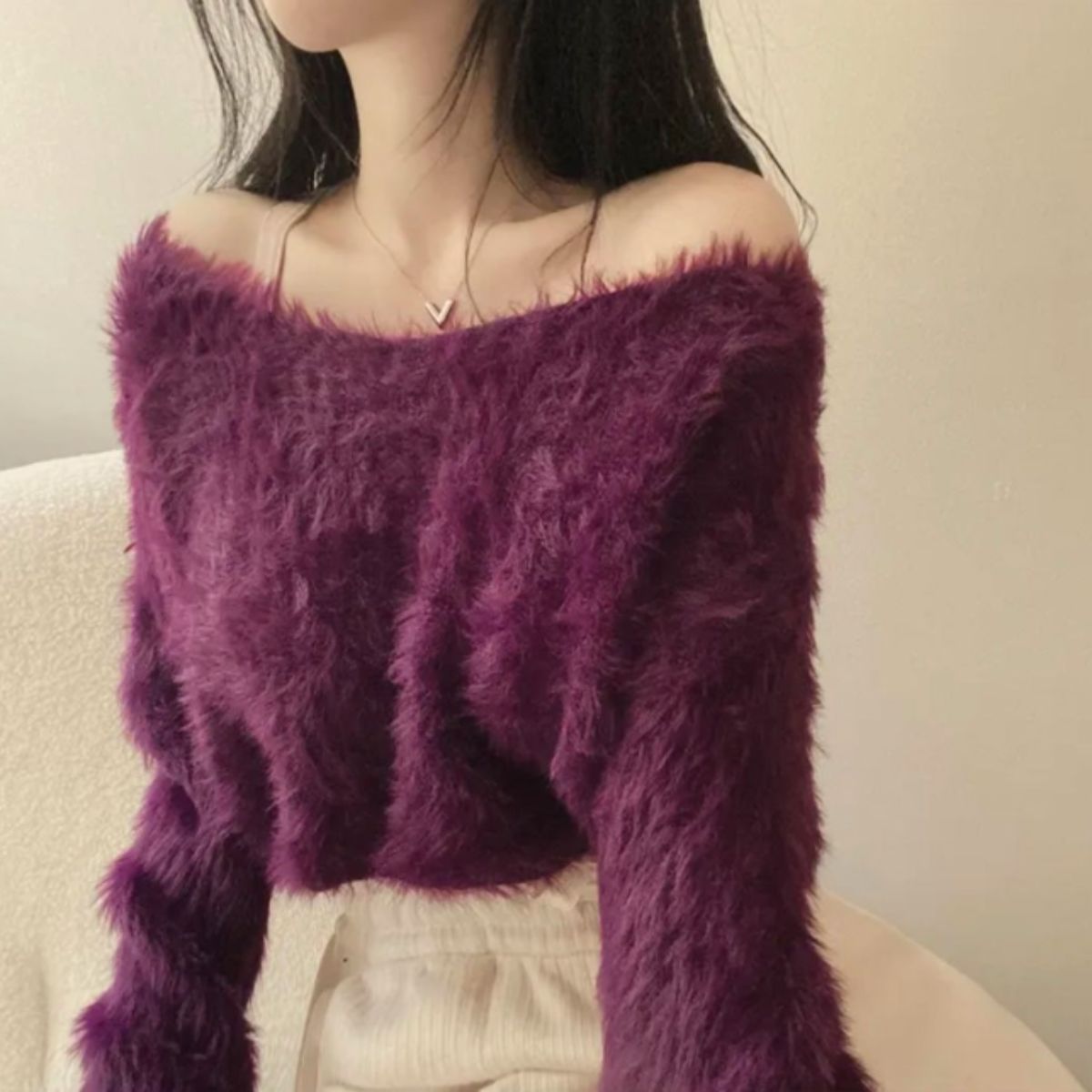 ベルシー Belle Cie ニット フェザーヤーン ショート丈 Vネック フェザーニット 無地 レディース 韓国ファッション クロップド もこもこ 柔らか チクチクしない 大人 （イエロー） イエロー