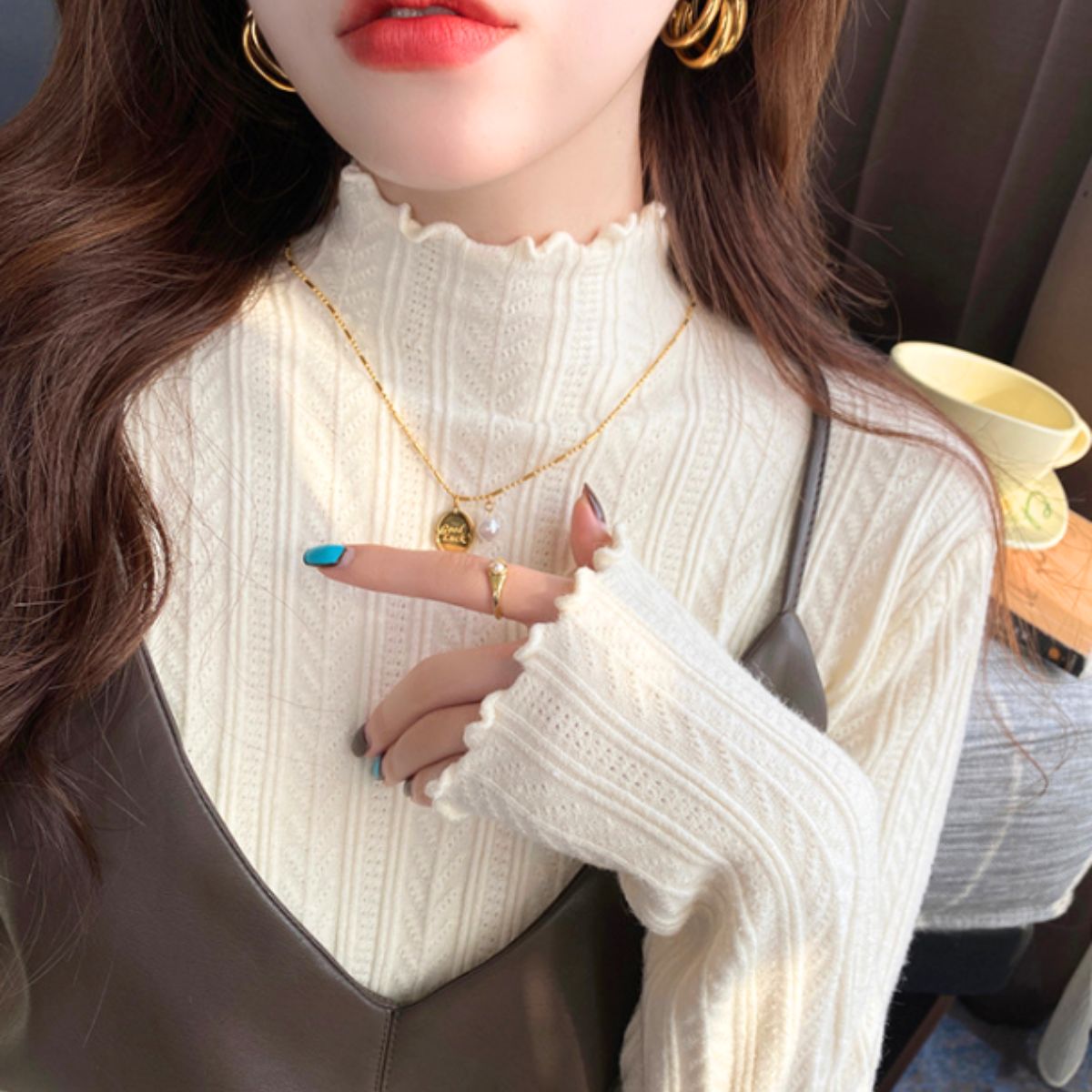 ベルシー Belle Cie ニット リブニット トップス ハイネック 薄手 メロウ フリル レディース 韓国ファッション フェミニン 重ね着 インナー 秋冬 あったか シンプル （ホワイト） ホワイト