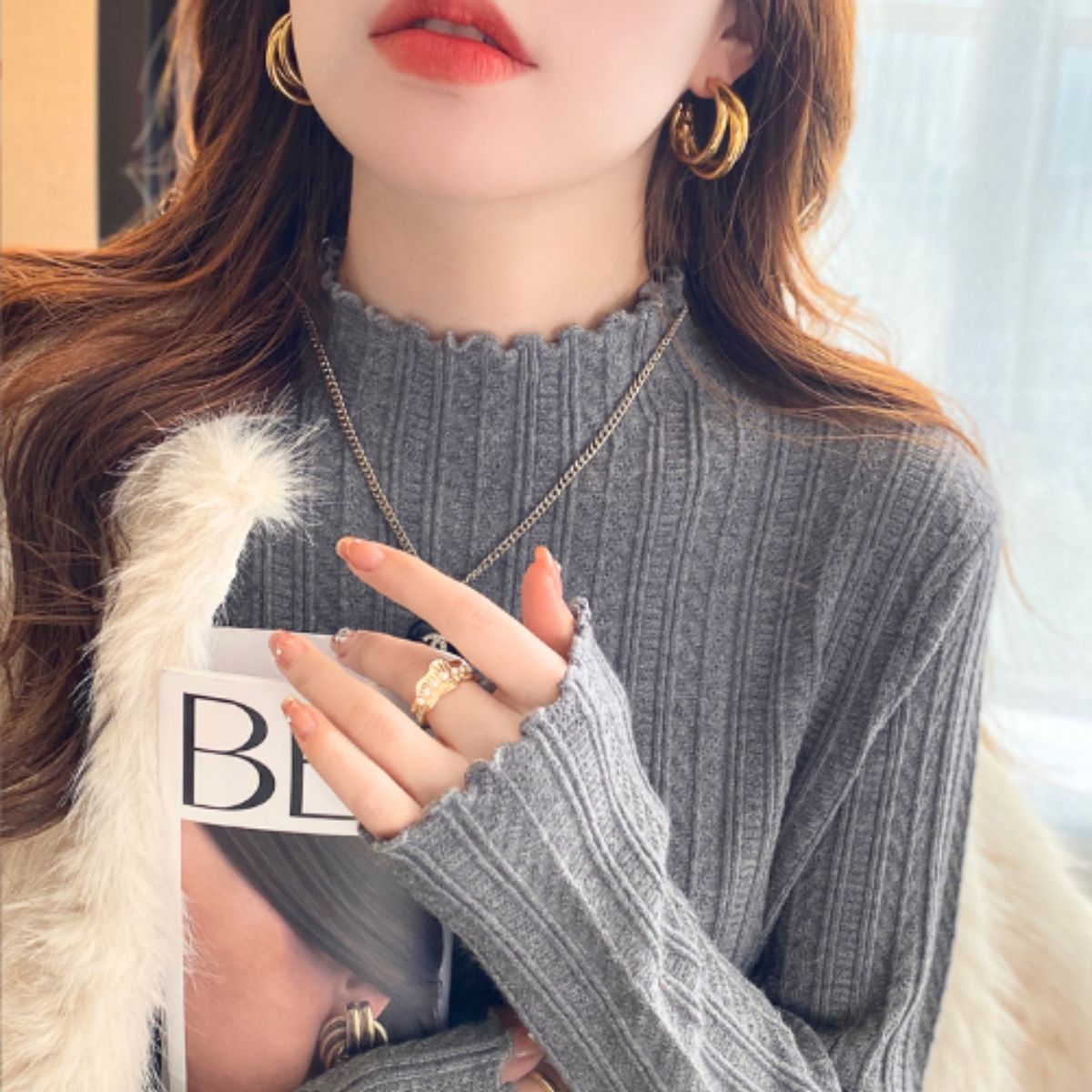 ベルシー Belle Cie ニット リブニット トップス ハイネック 薄手 メロウ フリル レディース 韓国ファッション フェミニン 重ね着 インナー 秋冬 あったか シンプル （グレー） グレー