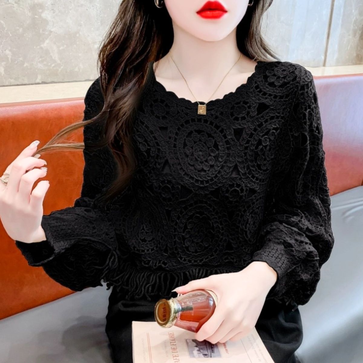 ベルシー Belle Cie トップス 長袖 ニット 透かし編み ラウンドヘム 総柄 ボヘミアン レディース フリンジ クロシェ レイヤード お出掛け 体型カバー リゾート 秋 （ブラック） ブラック