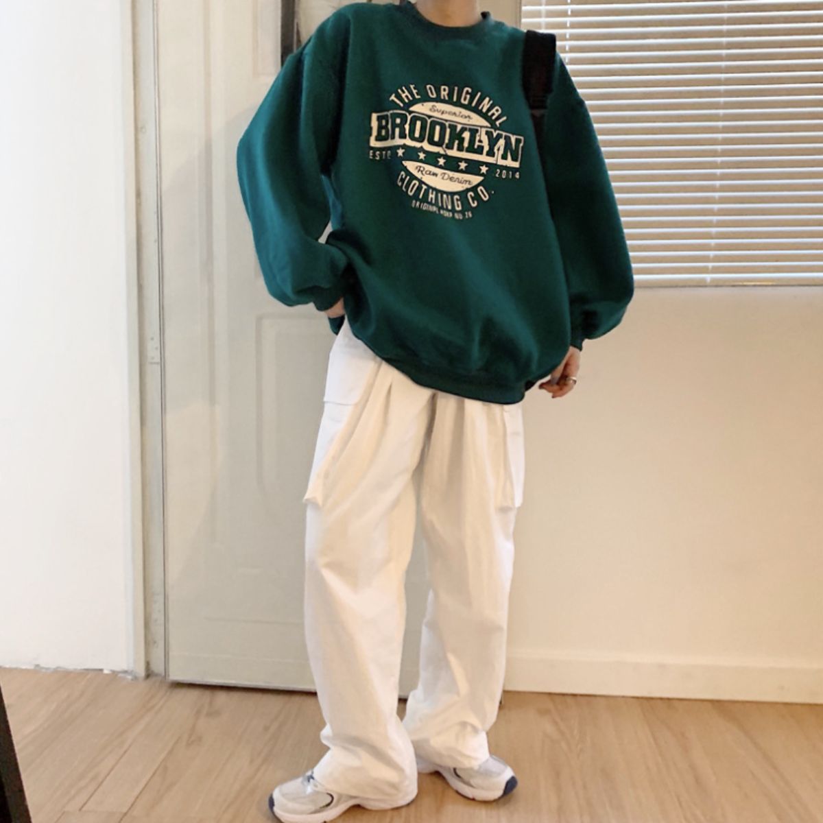 ベルシー Belle Cie スウェット トレーナー プルオーバー トップス ロゴ 長袖 秋冬 レディース 韓国ファッション シンプル 定番 裏起毛 ゆったり ストリート 定番 （グレー） グレー