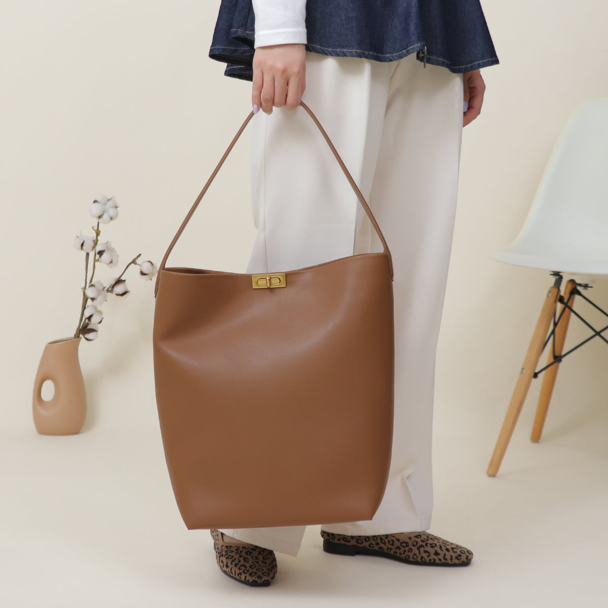 ベース BASE 【LA MARGE】【本革】【A4対応】ワンハンドル バケツバッグ （ブラウン） ブラウン