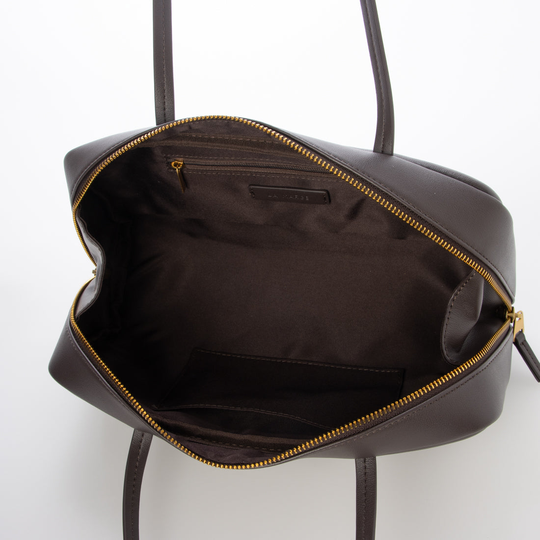 ベース BASE 【LA MARGE】【本革 / 500mlボトル収納可能】スクエア レザー ボストンバッグ （ブラック） ブラック