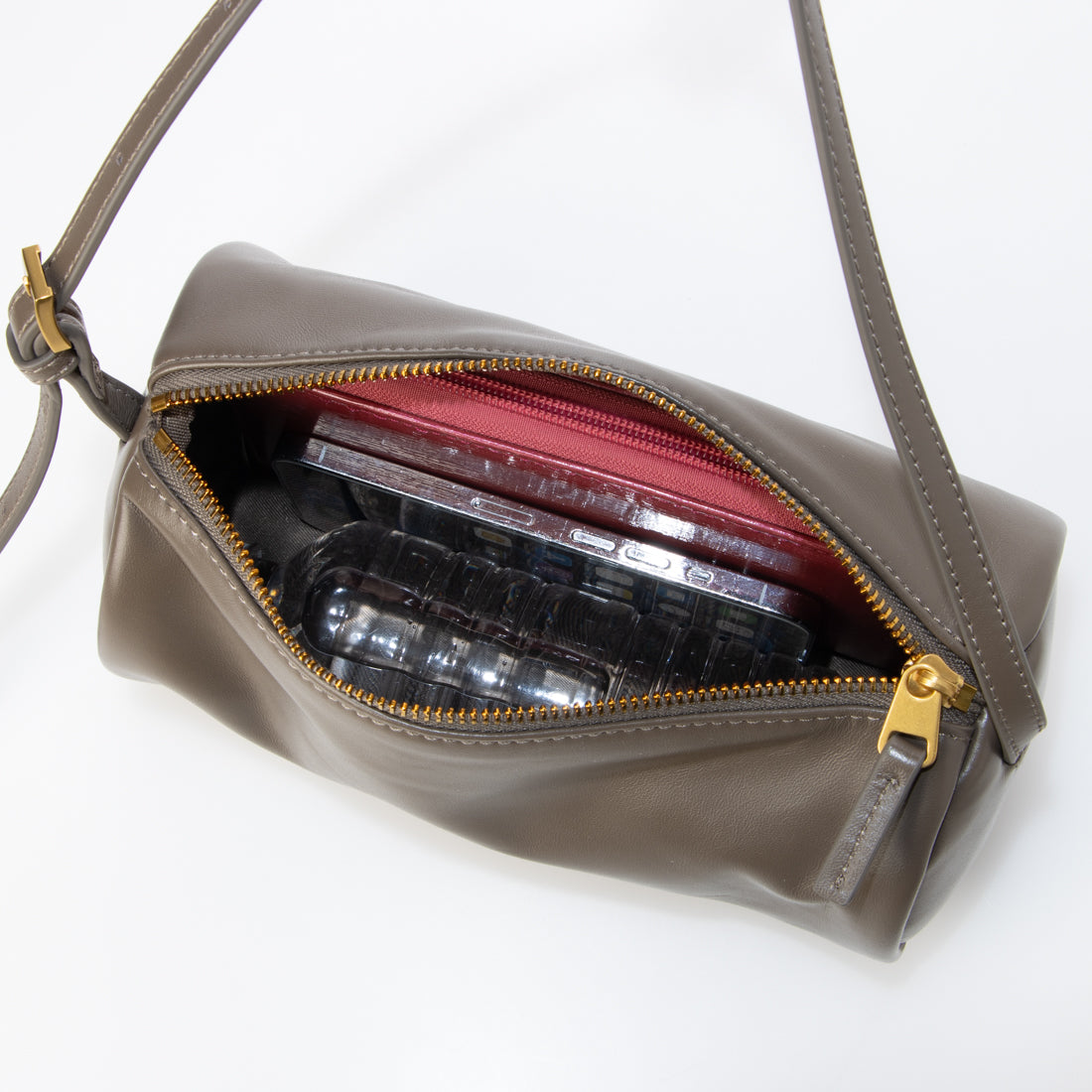 ベース BASE 【LA MARGE】【本革】ミニシリンダー レザー ショルダーバッグ （ブラック） ブラック