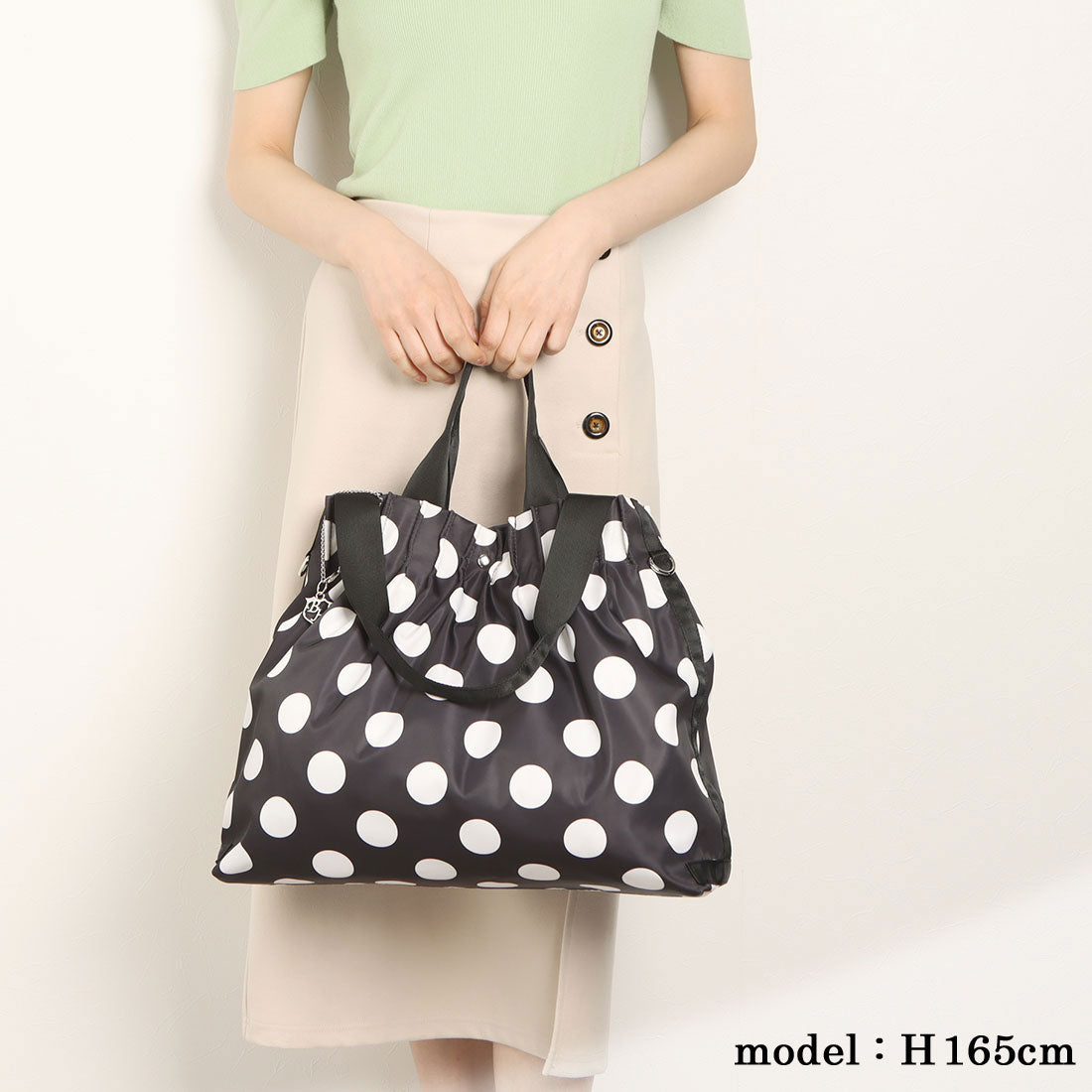 ベース  BASEトートバッグ ショルダーバッグ 2way 柄 迷彩 カモフラ 星 スター ドット 水玉 トート レディース タック ナイロン ナイロンバッグ 大容量 大きめ お洒落 女性 鞄 BAG 斜め掛け 旅行