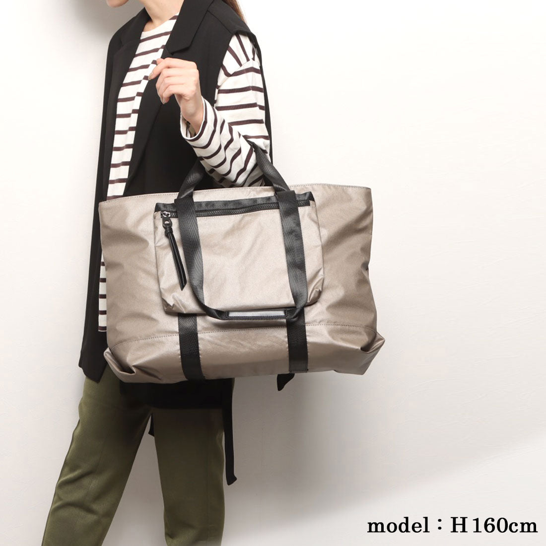 BASE Tote Bag A4 A4 Size Compatible Women's Unisex Travel Business Trips Outdoor Camping Large Capacity Large 2-Way Shoulder Casual Shiny Nylon