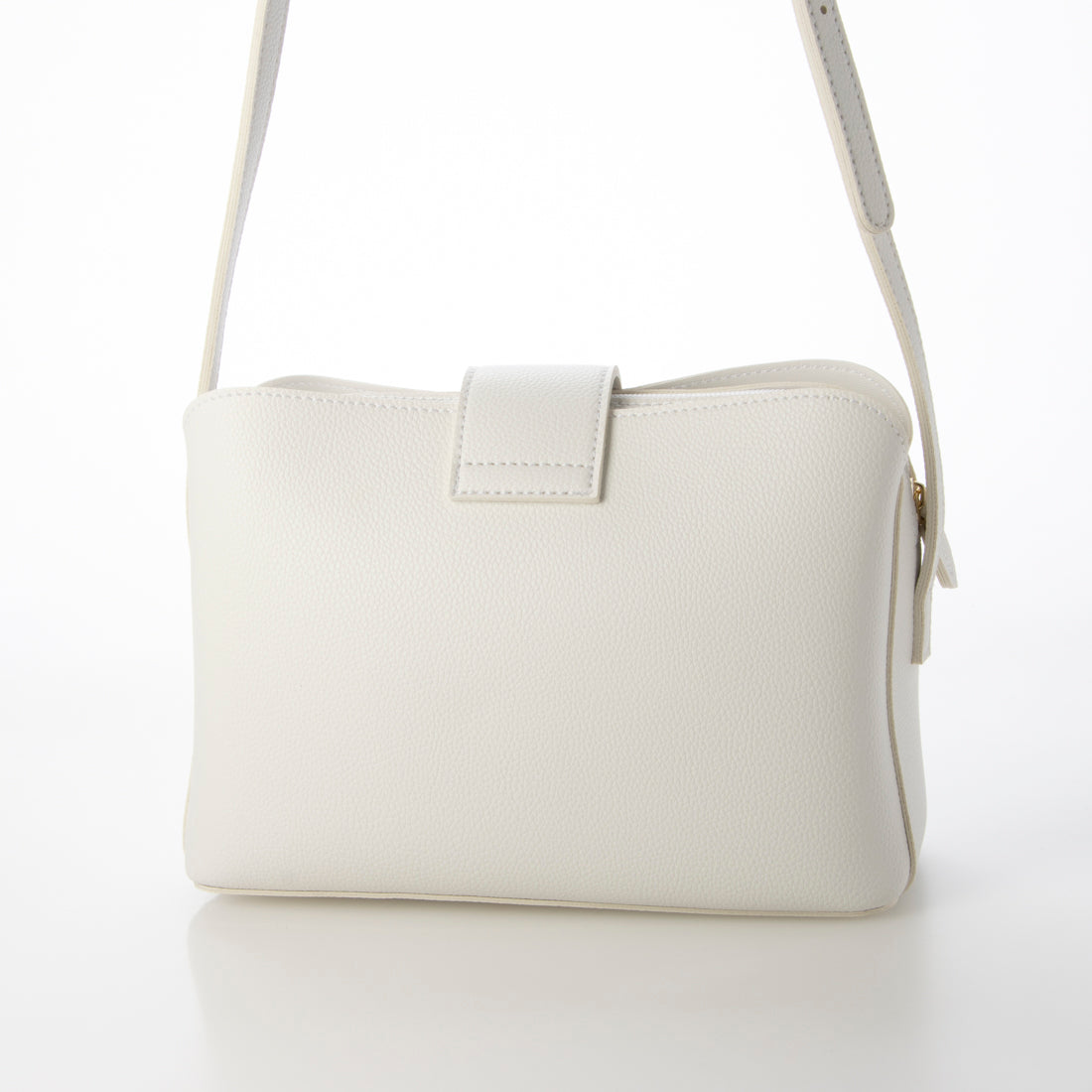 ベース BASE ショルダーバッグ レディース 斜めがけ 大人 送料無料 ショルダーミニバッグ ミニショルダー レディース シンプル おしゃれ 女性 小さめ 斜め掛け 通勤 通学 デイリー ベーシック スクエア型 フラップ あおりポケット BASE(ホワイト) ホワイト