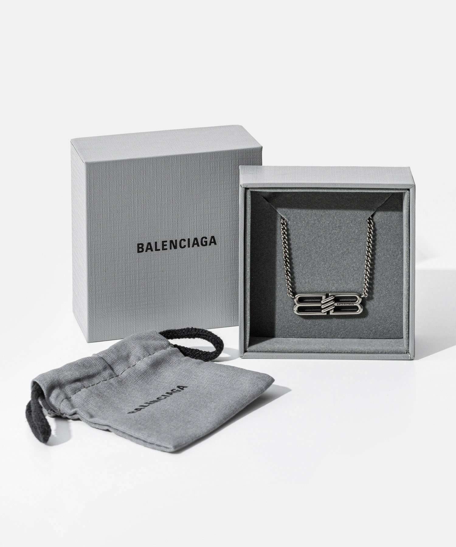 巴黎世家 BALENCIAGA 巴黎世家 BALENCIAGA BB Icon 項鍊 696223 TZ99I 911 項鍊 中性