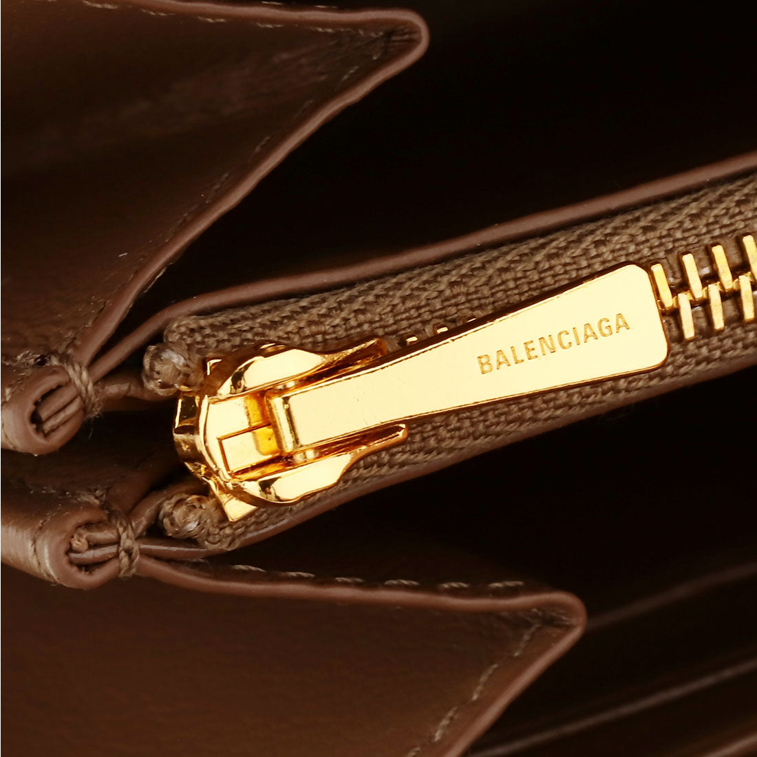 バレンシアガ BALENCIAGA 長財布(ラウンドファスナー) シグネチャー LONG WALLET 594317 210DA 2762 BEIGE/BROWN （ベージュ/ブラウン） ベージュ/ブラウン