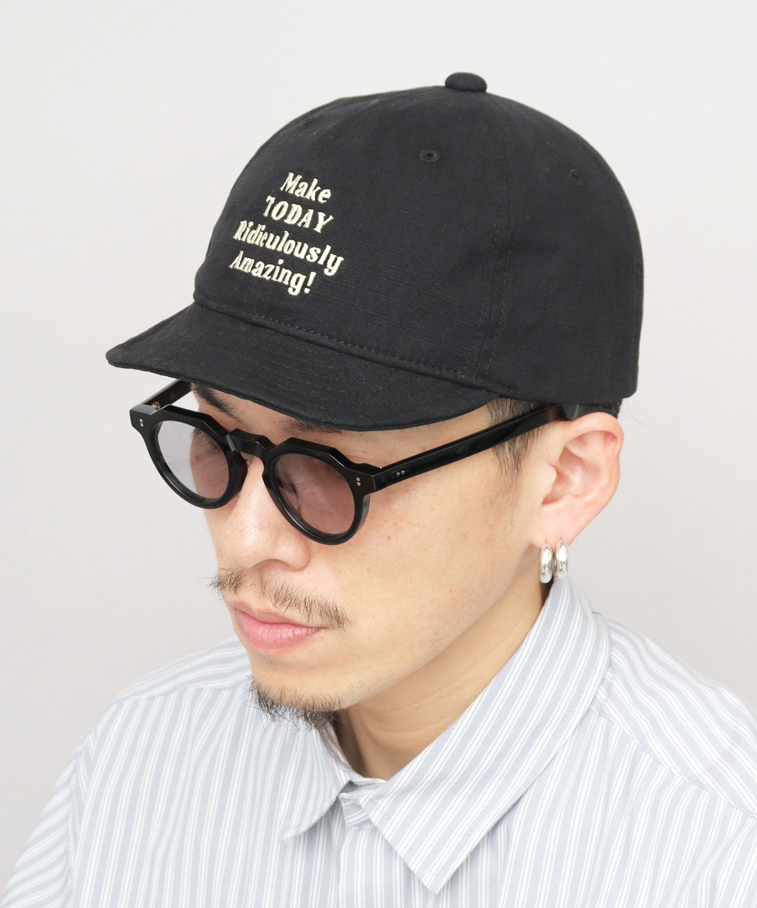 ベーシックエンチ Basiquenti リップコットン 英字刺繍 アンパイアキャップ （アイボリー） アイボリー
