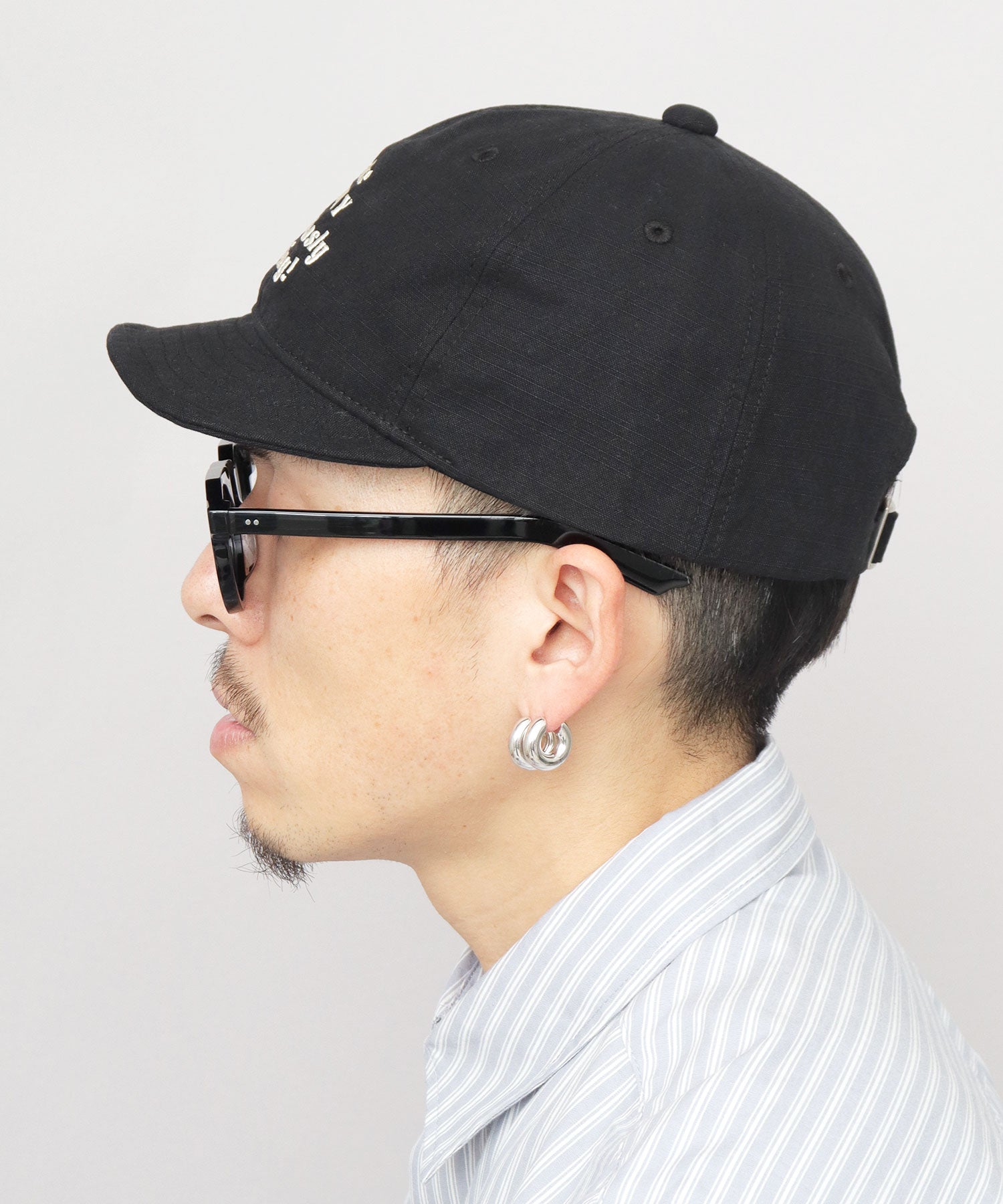 ベーシックエンチ Basiquenti リップコットン 英字刺繍 アンパイアキャップ （アイボリー） アイボリー