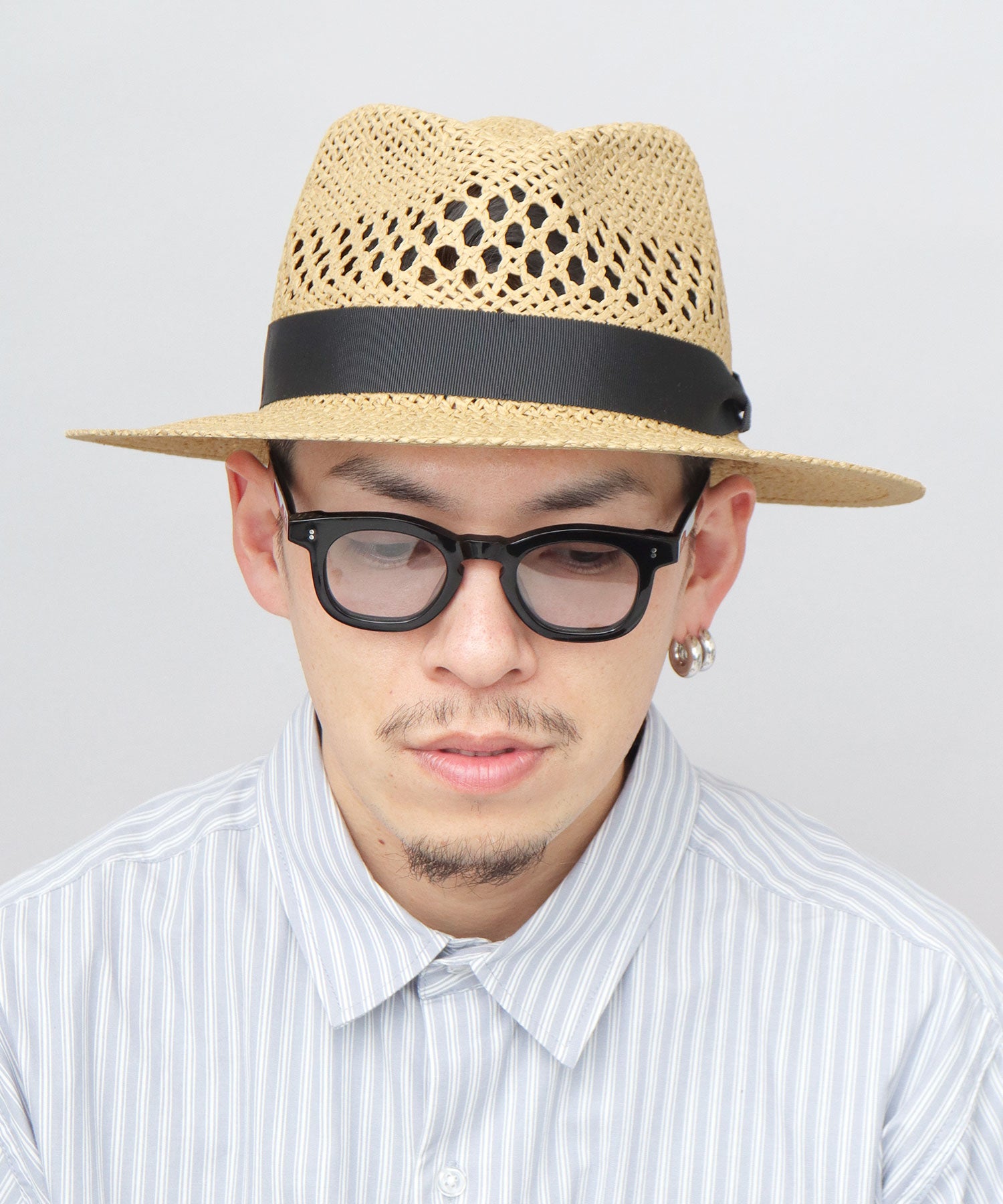 ベーシックエンチ Basiquenti 透かし編み ロングブリム ペーパー 中折れハット （ブラック） ブラック