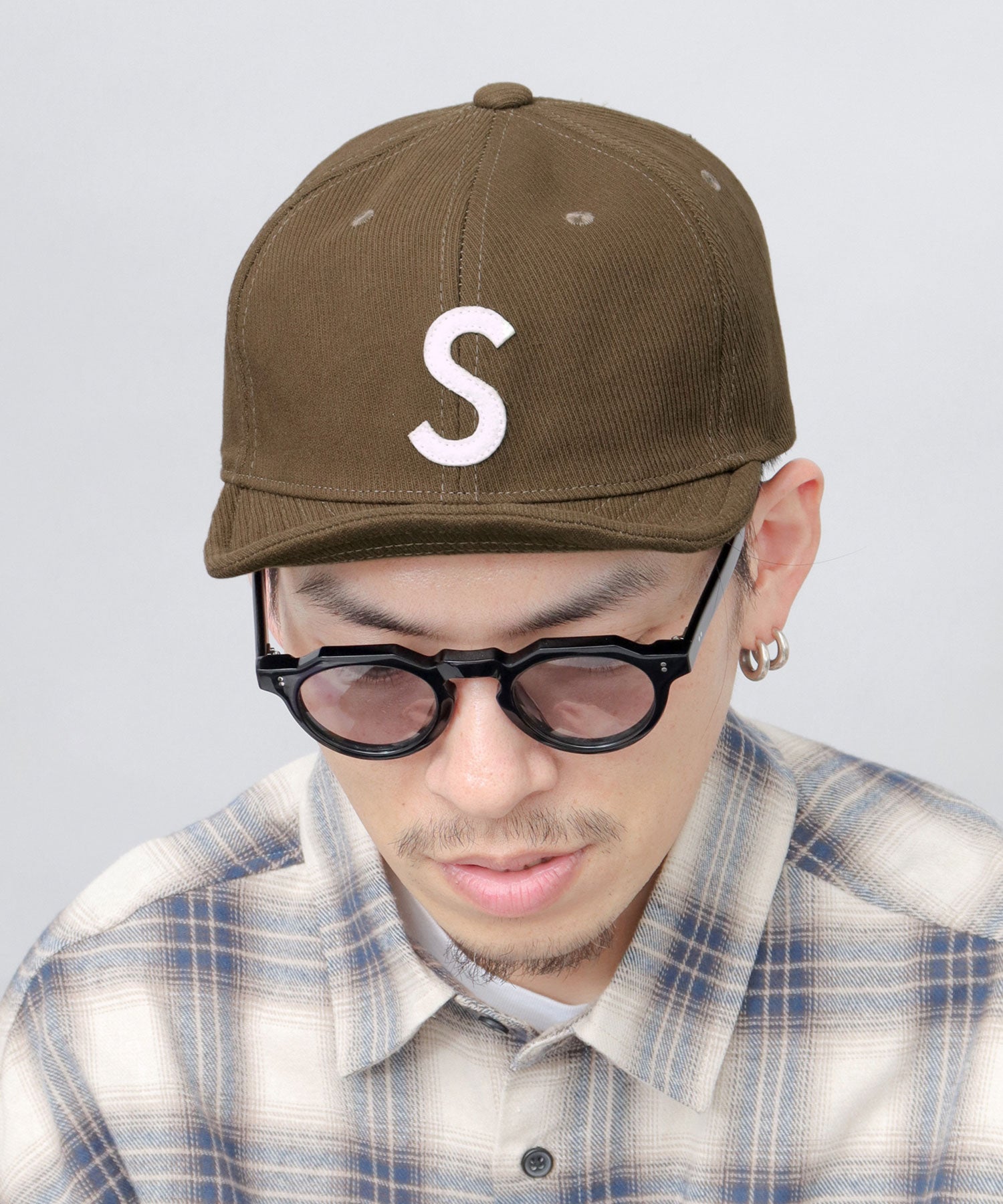 ベーシックエンチ Basiquenti スプリングロゴ コットン ショートキャップ ロゴ ショートバイザー アンパイアキャップ