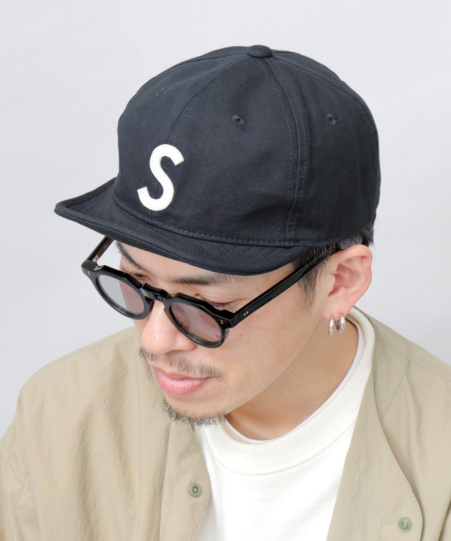 ベーシックエンチ Basiquenti スプリングロゴ コットン ショートキャップ ロゴ ショートバイザー アンパイアキャップ