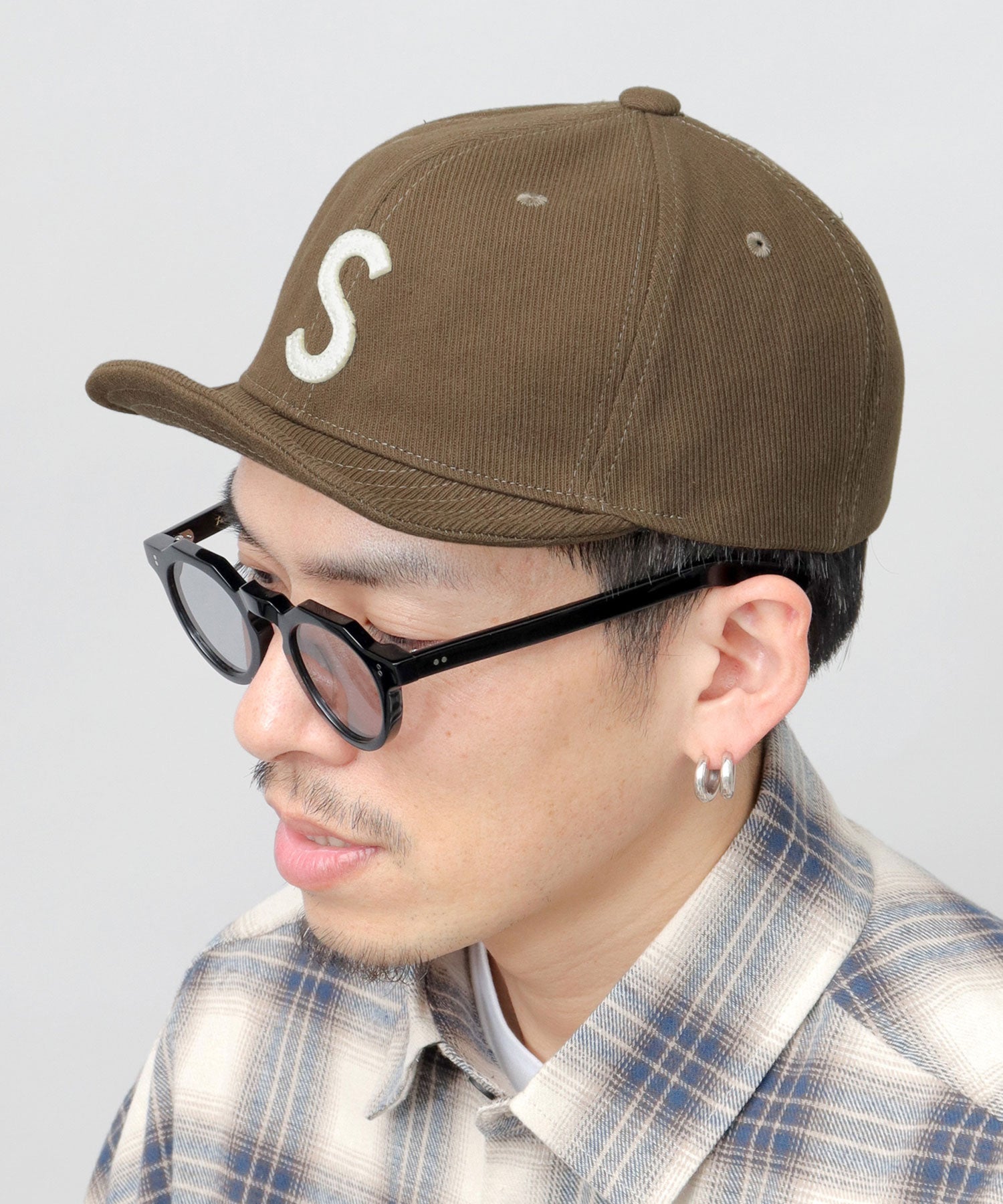 Basic Enchi Basiquenti Spring Logo Cotton Short Cap Logo Short Visor Empire Cap