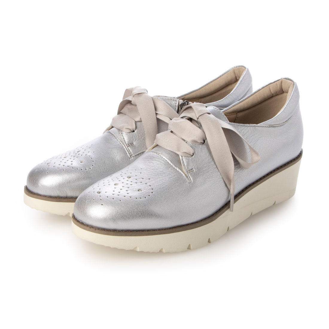 BeauFort thick-soled medallion lace-up shoes
