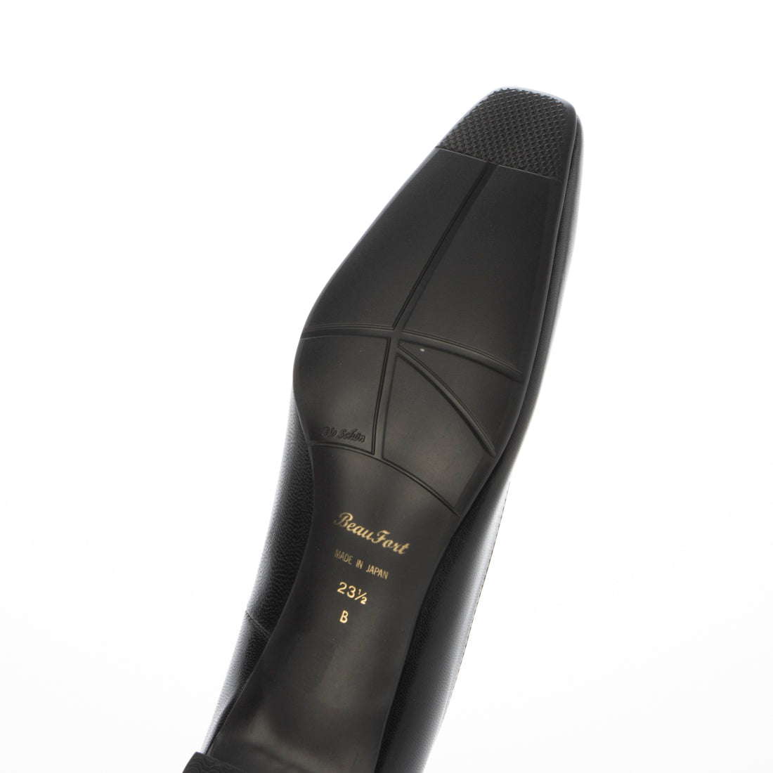 BeauFort elegance B-width walking pumps